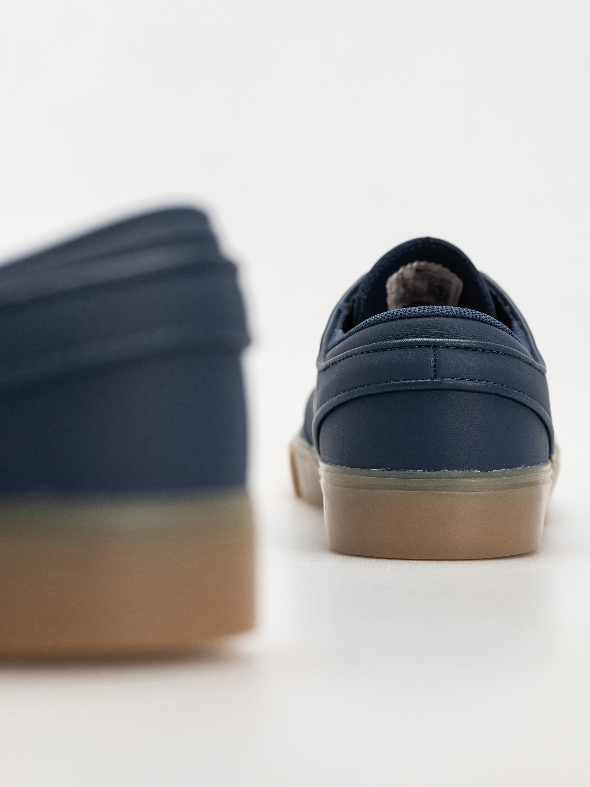 Boty Nike SB Zoom Janoski Og+ Iso (navy/white navy gum light brown)