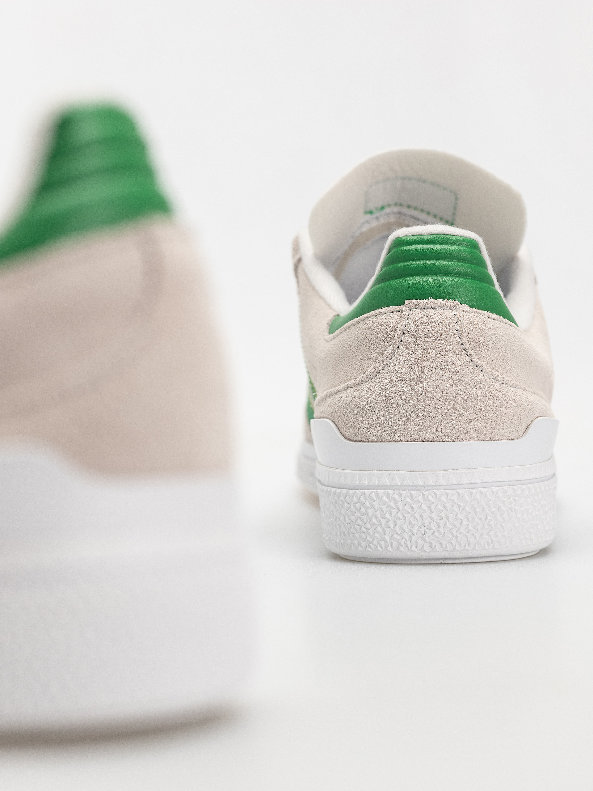 Boty adidas Busenitz (crywht/crywht/goldmt)