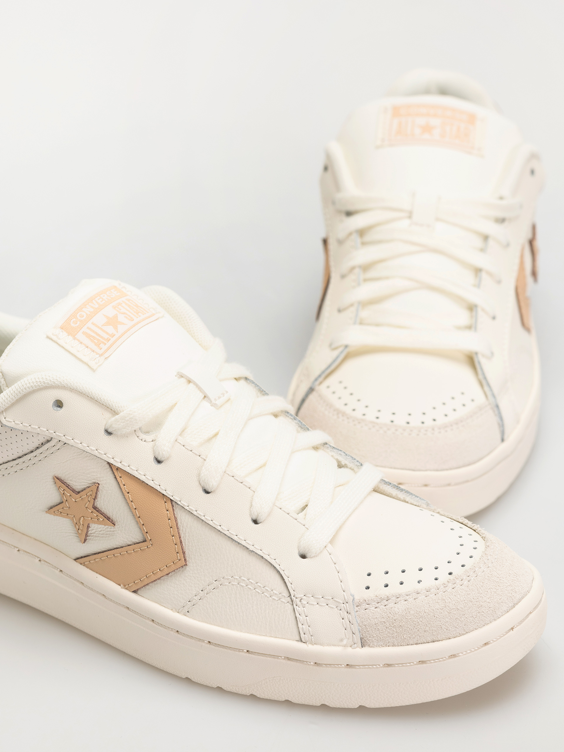 Boty Converse Pro Blaze Classic (egret/egret/coastal dune)