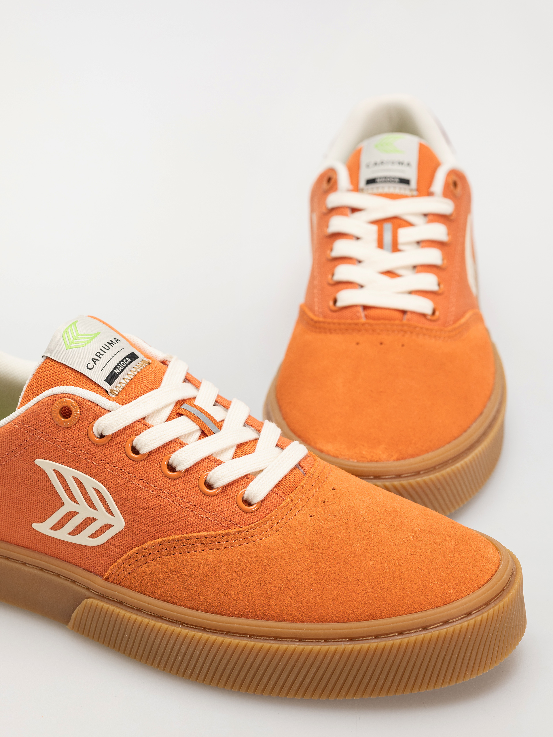 Boty Cariuma Naioca Pro (gum burnt orange suede and canvas ivory logo ruby wine)