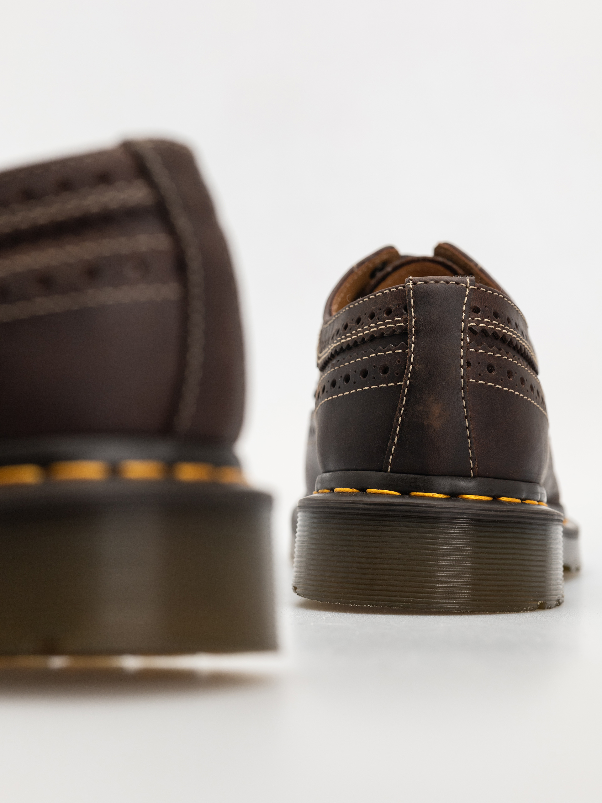 Boty Dr. Martens 3989 YS (dark brown crazy horse)