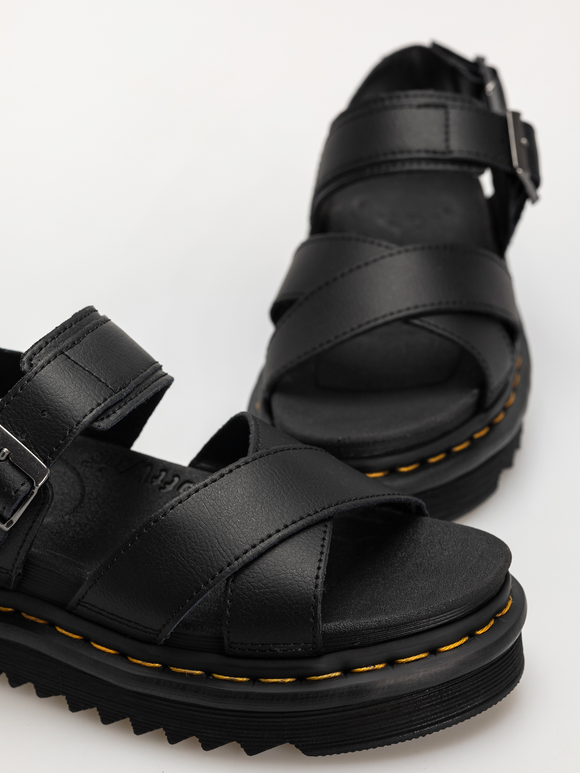Sandaly Dr. Martens Voss II Wmn (black athena)