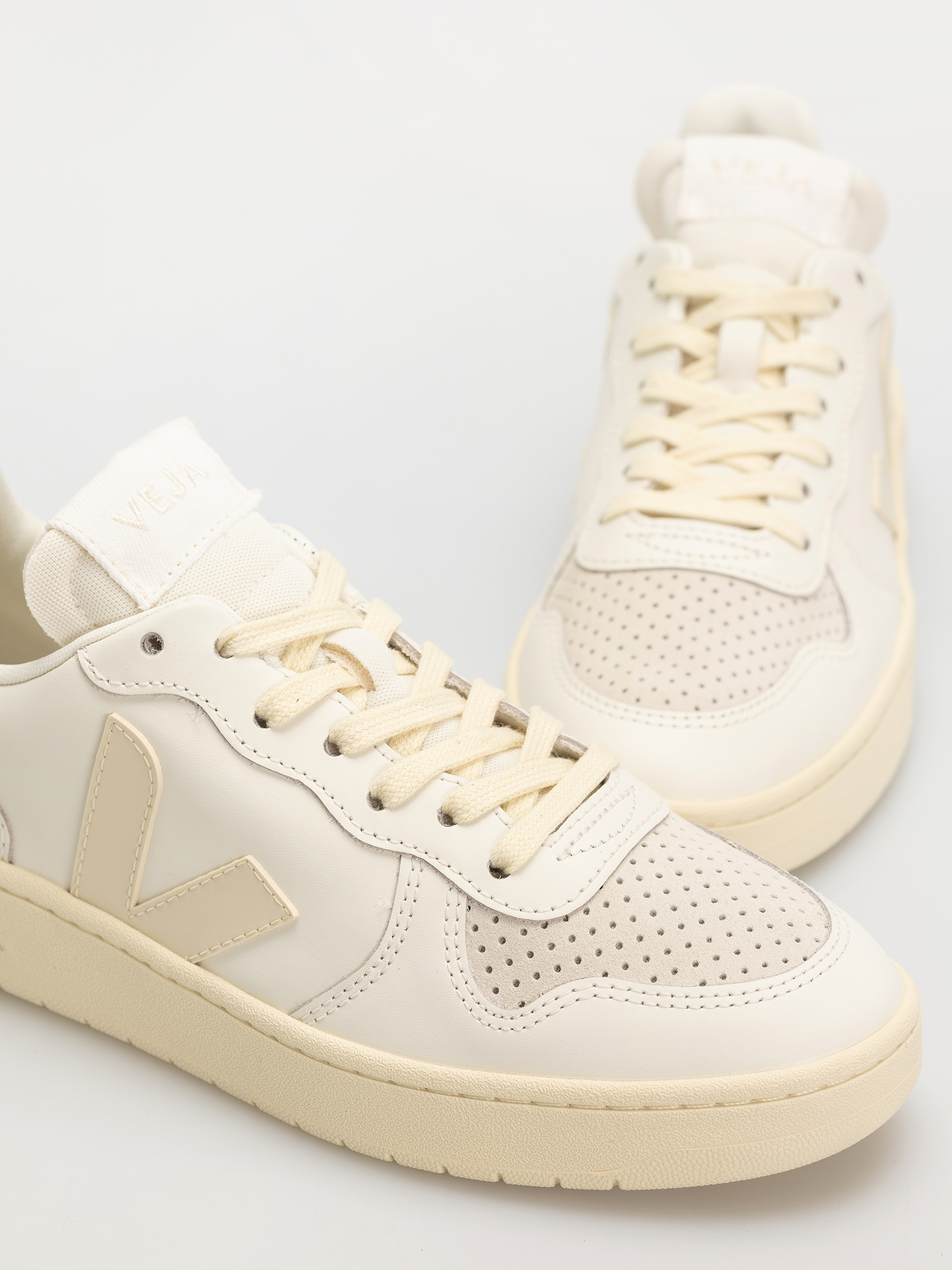 Boty Veja V-10 Wmn (pure calcaire)