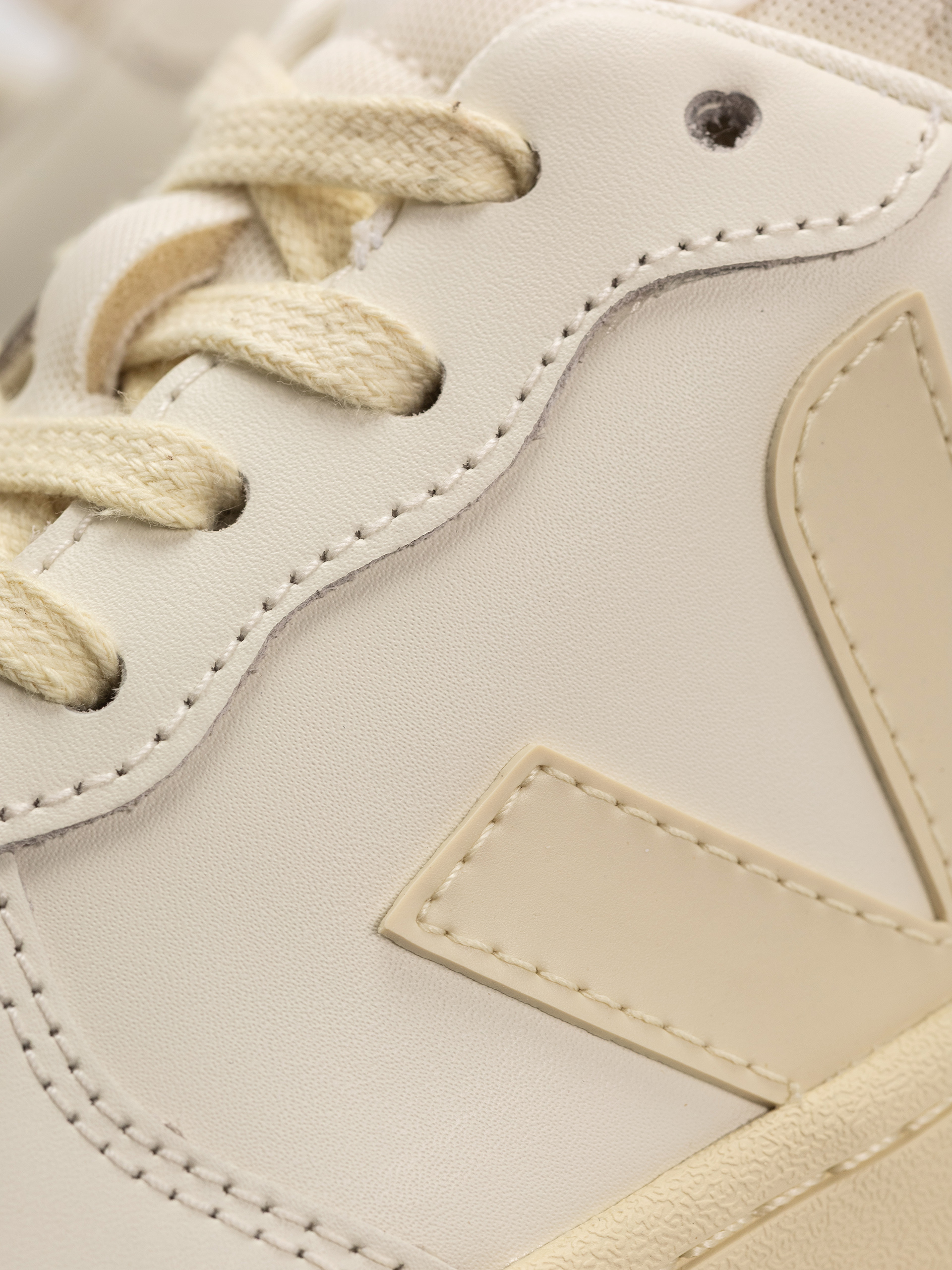 Boty Veja V-10 Wmn (pure calcaire)