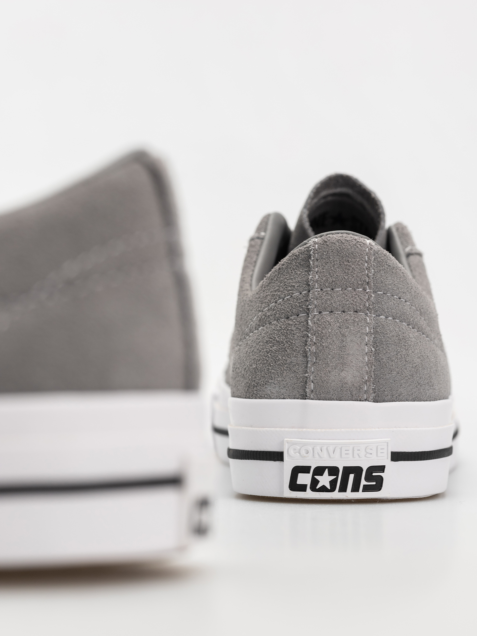 Boty Converse One Star Pro (classic grey/black/white)