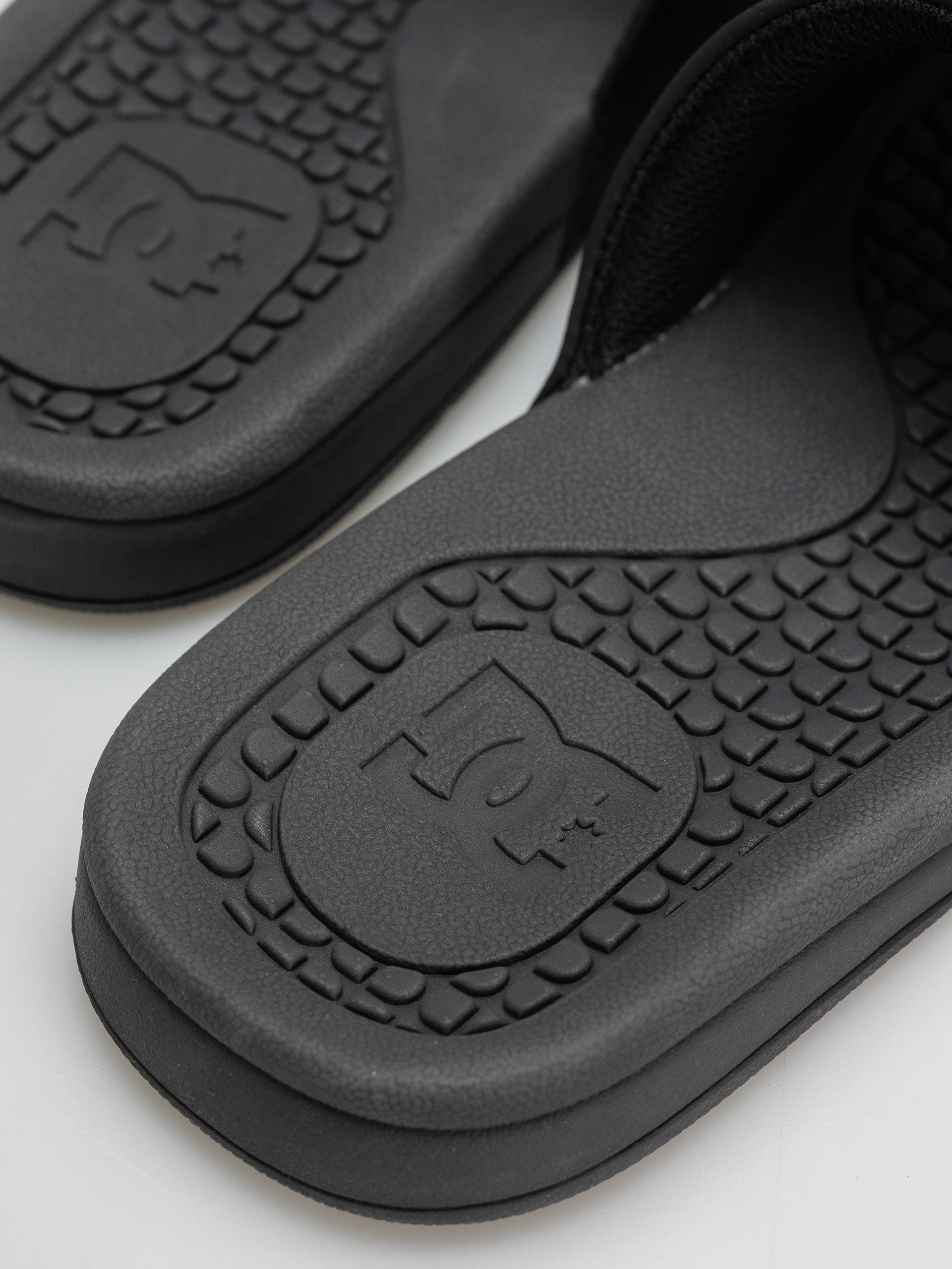 Plážovky DC Bolsa (black/grey/red)