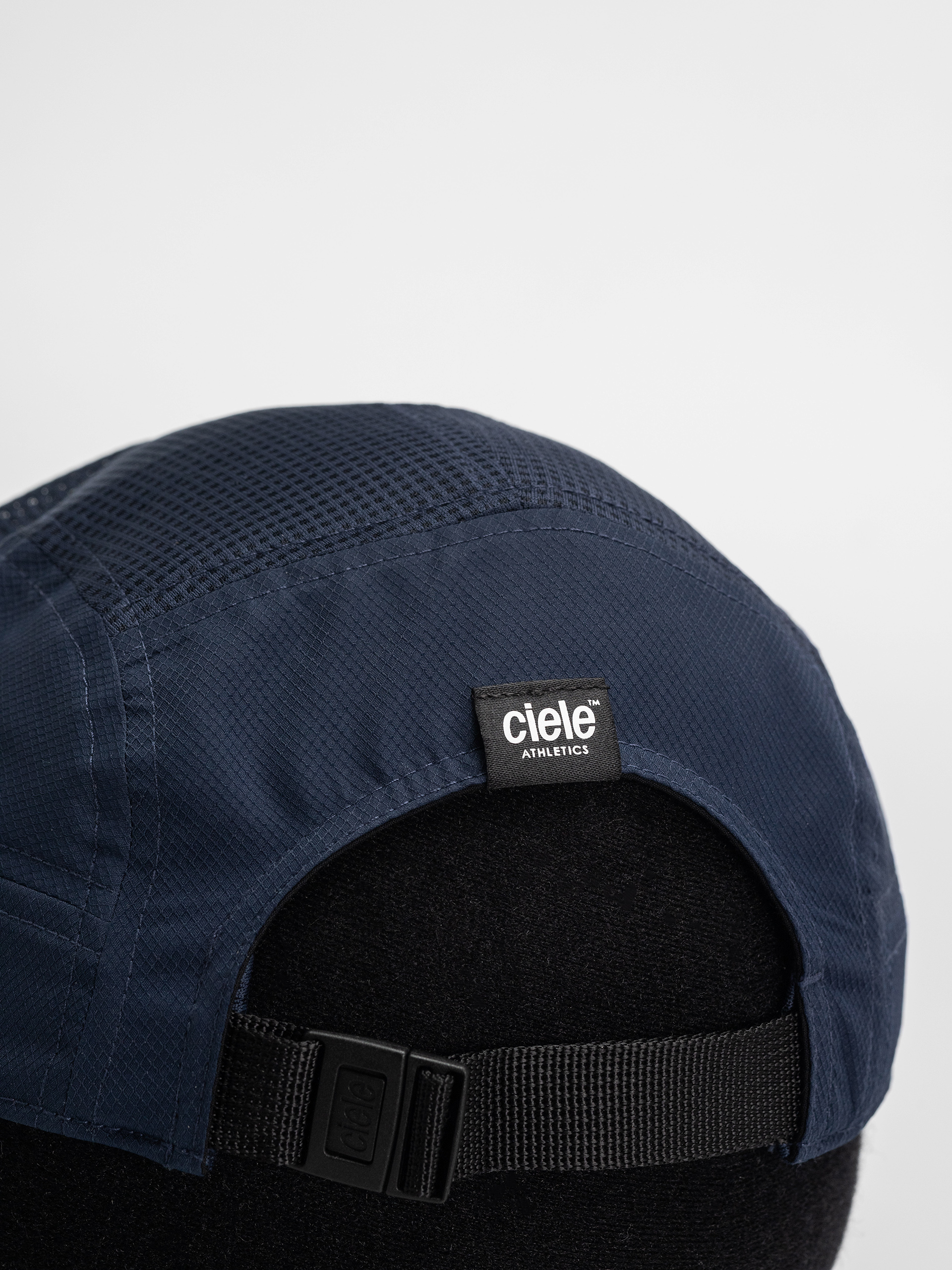 Kšiltovka  Ciele Athletics GOCap Classic Athletics (deepspace)