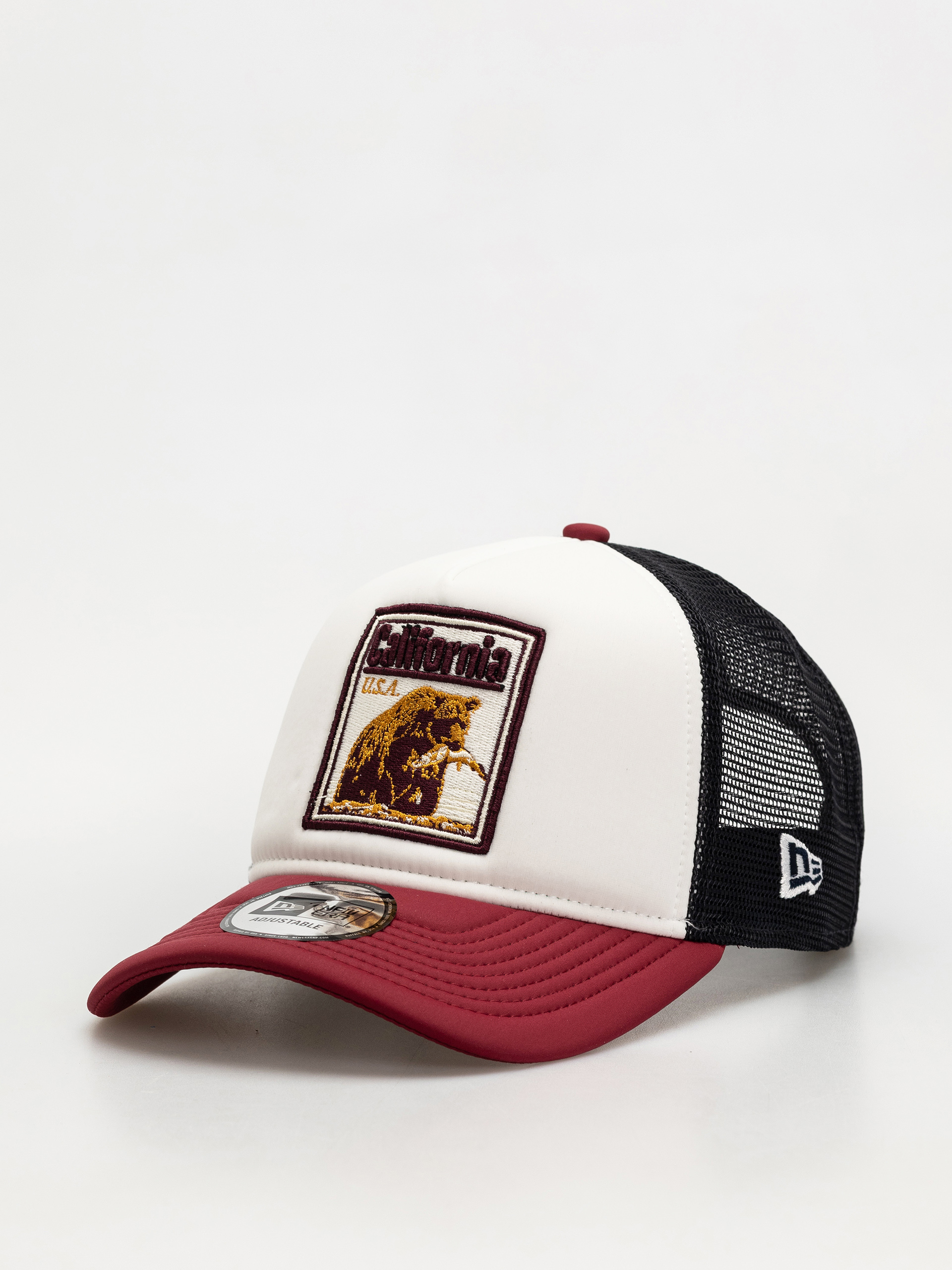 Kšiltovka  New Era Graphic Patch Trucker (red/white/black)
