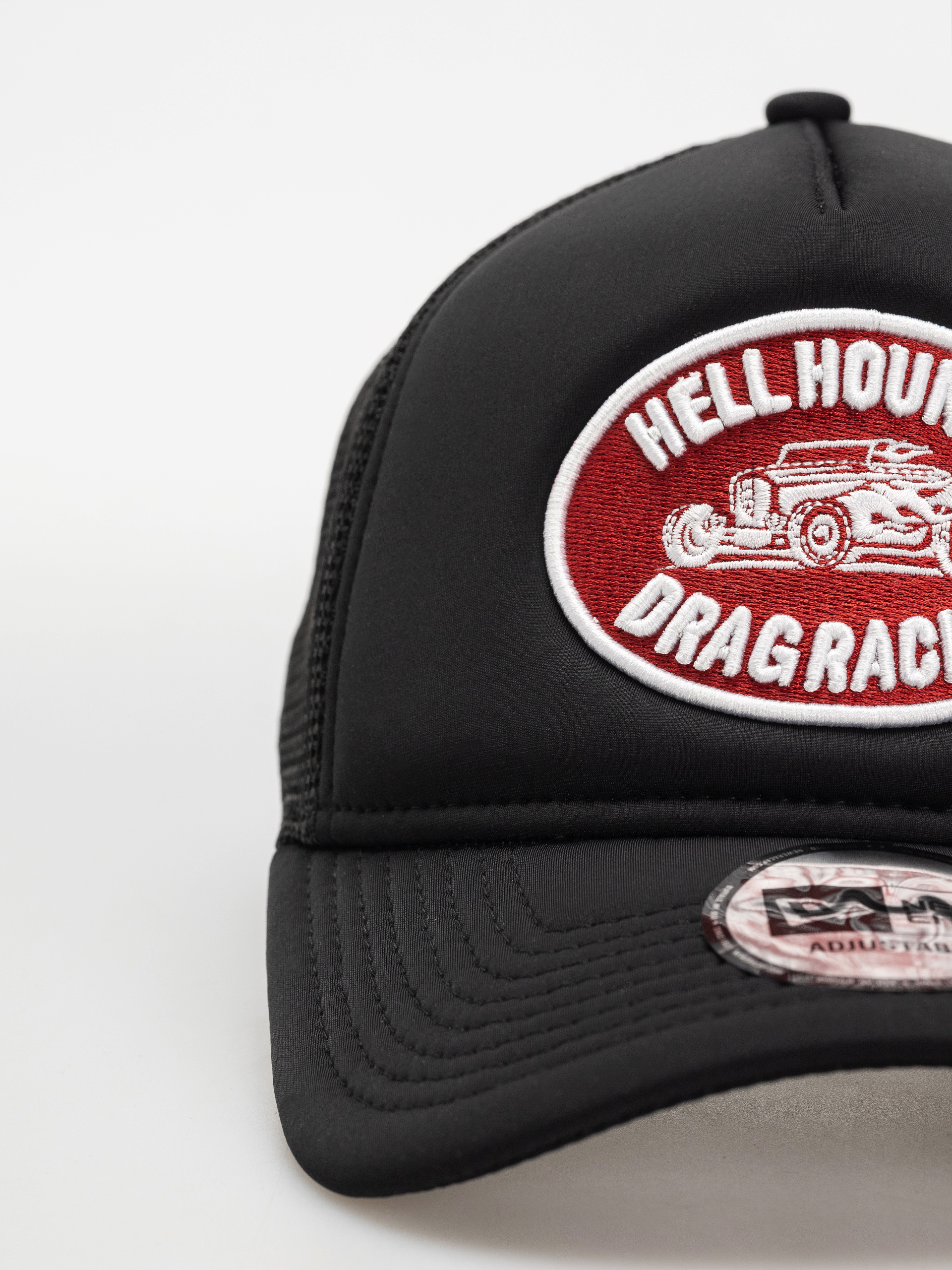 Kšiltovka  New Era Graphic Patch Trucker (black)