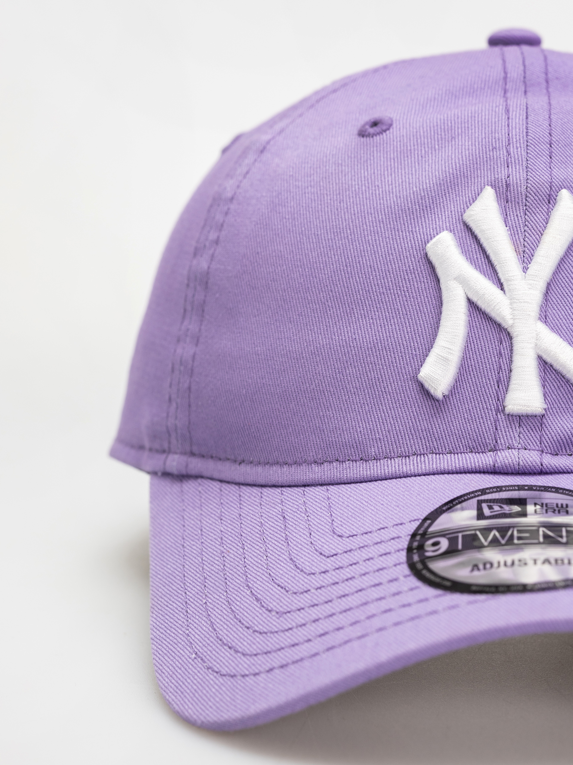 Kšiltovka  New Era League Essential  9Twenty New York Yankees (violet)