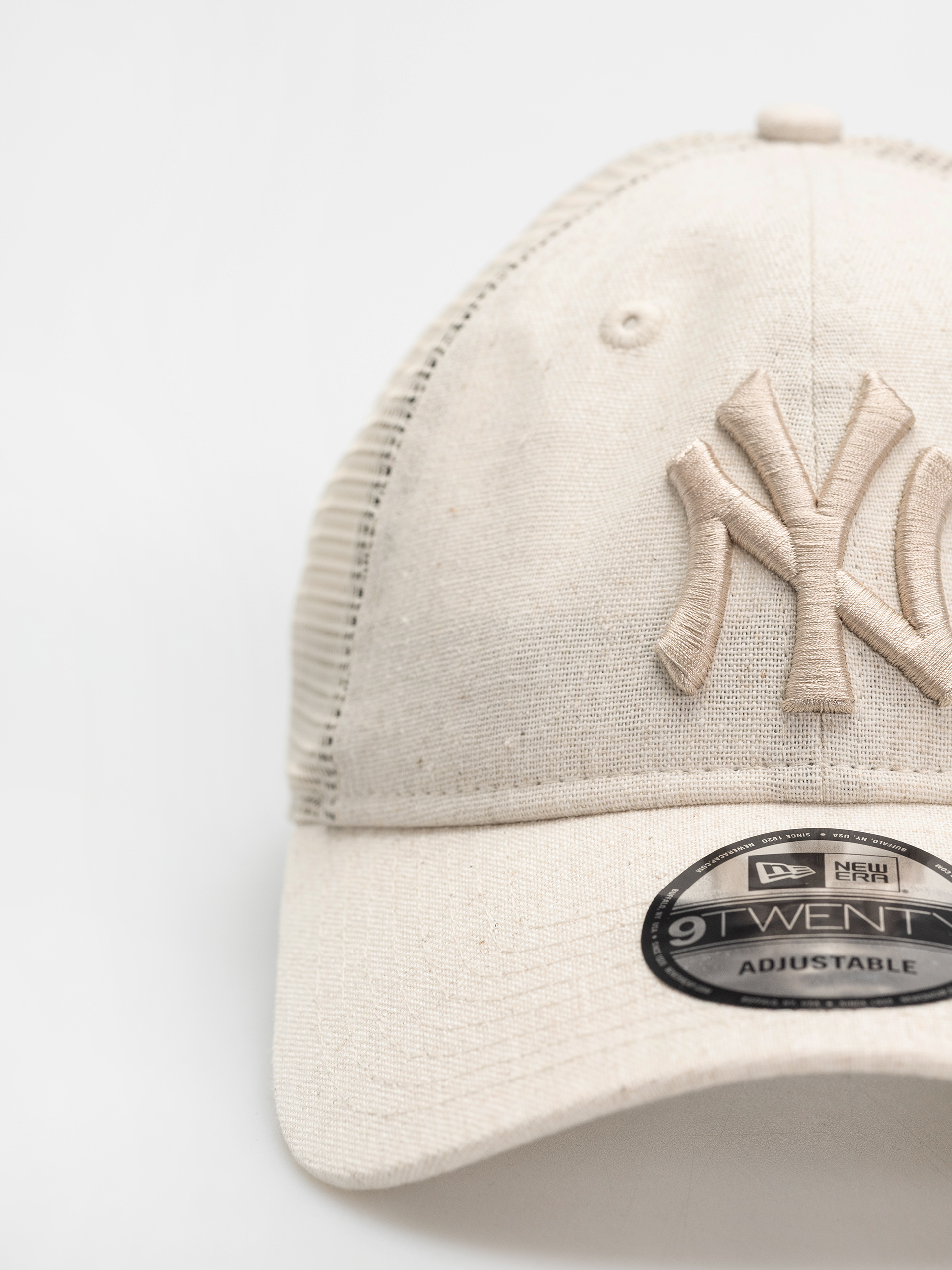 Kšiltovka  New Era Linen 9Twenty Trucker New York Yankees (stone)