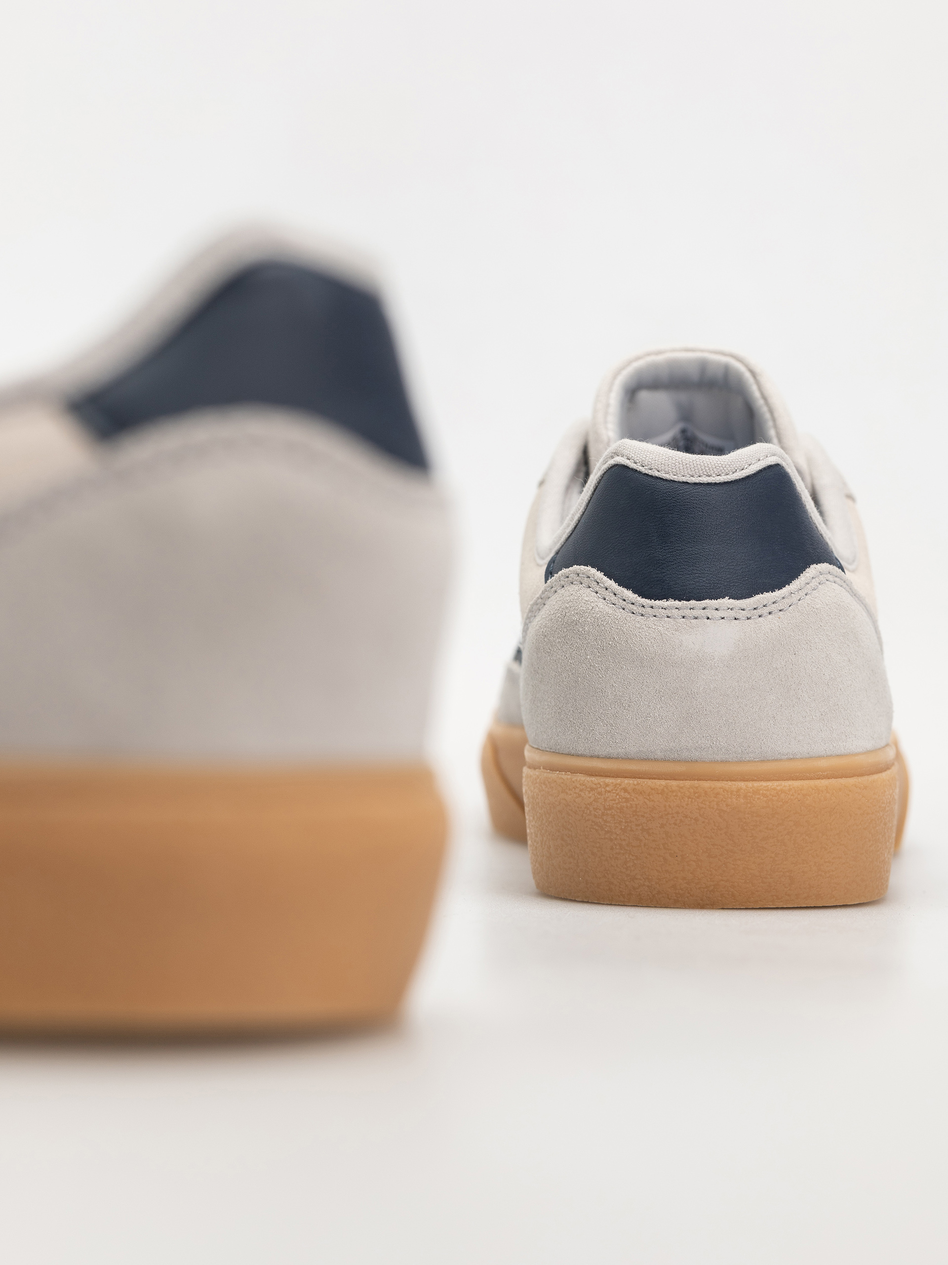 Boty adidas Court Tns Premiere (gretwo/conavy/gum3)