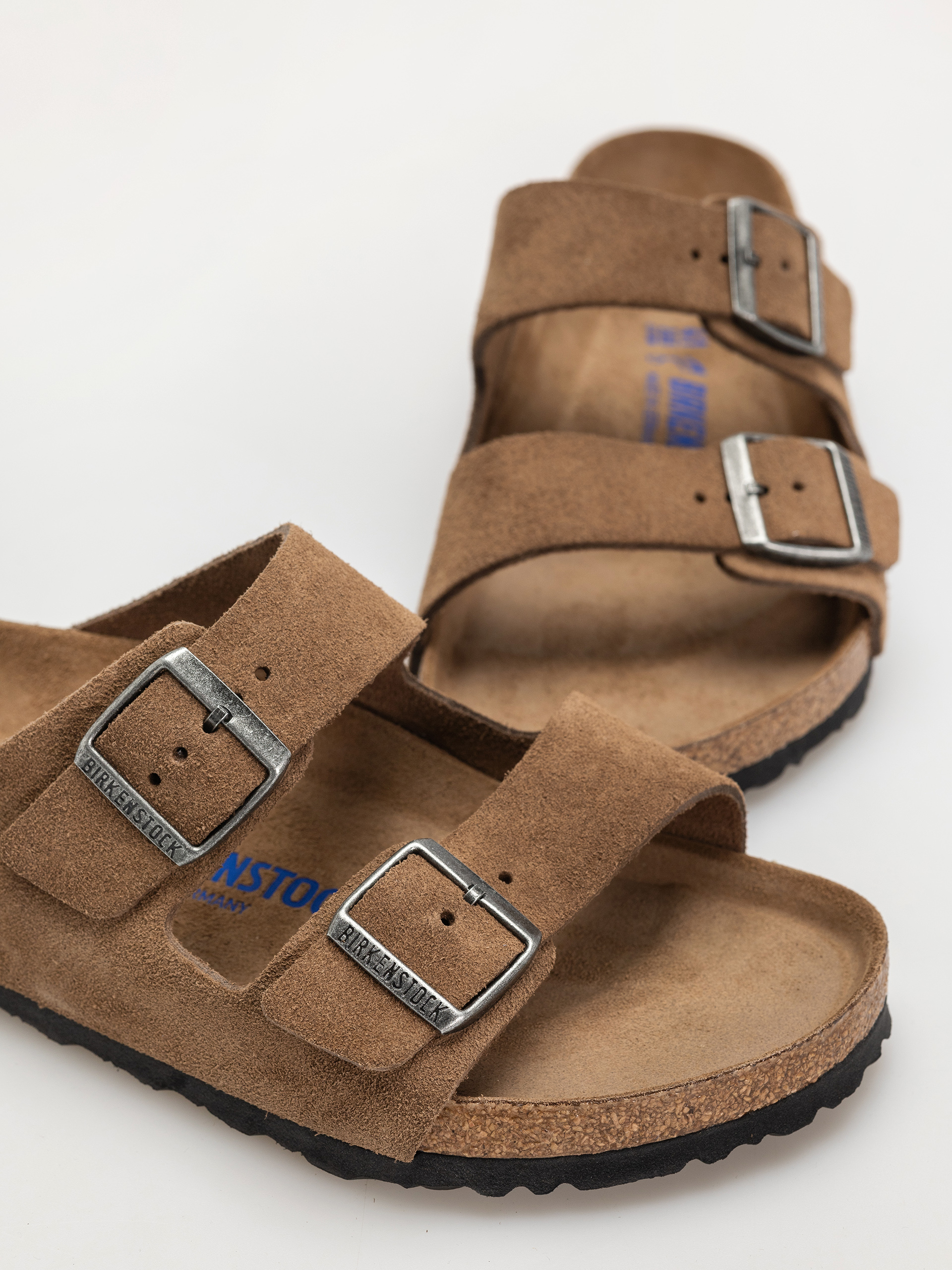 Plážovky Birkenstock Arizona Suede Leather Regular (dark tea)