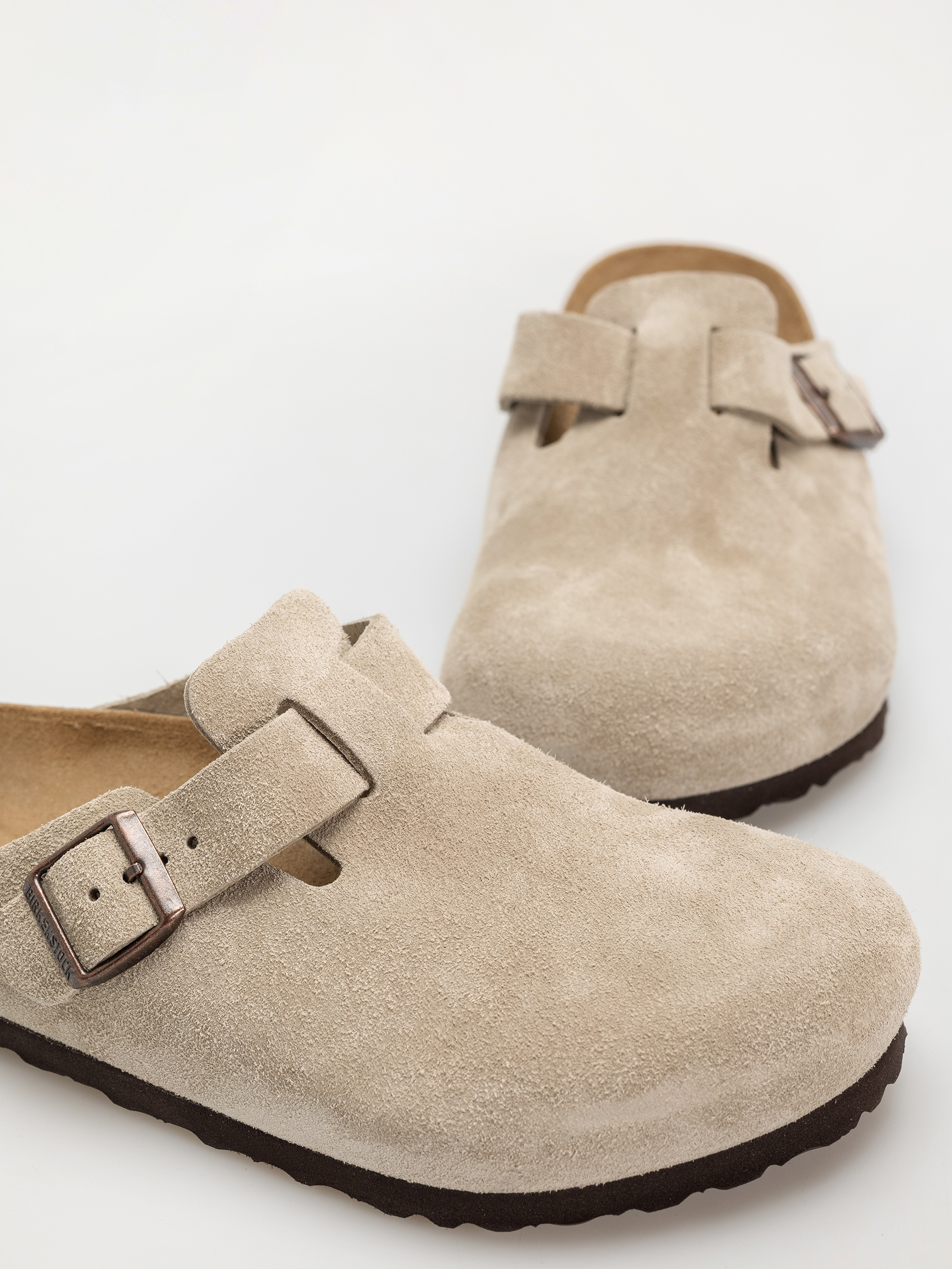 Plážovky Birkenstock Boston Suede Leather Regular (taupe)