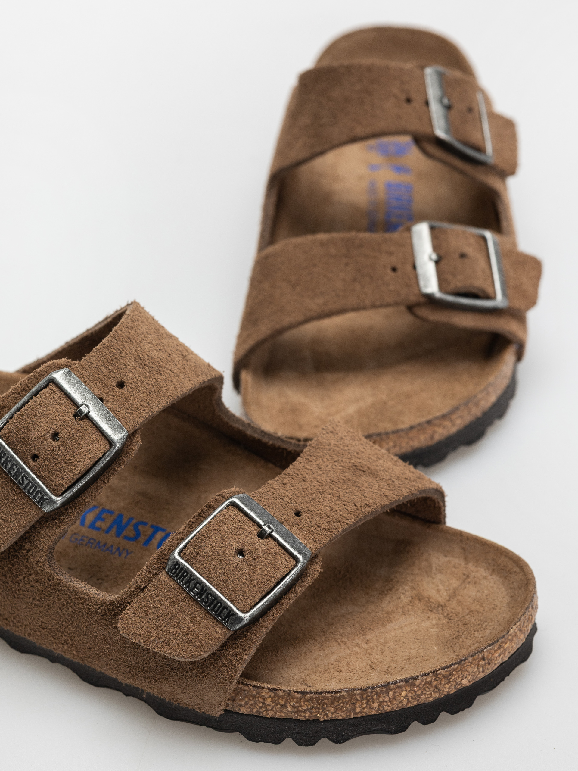 Plážovky Birkenstock Arizona Suede Leather Narrow Wmn (dark tea)
