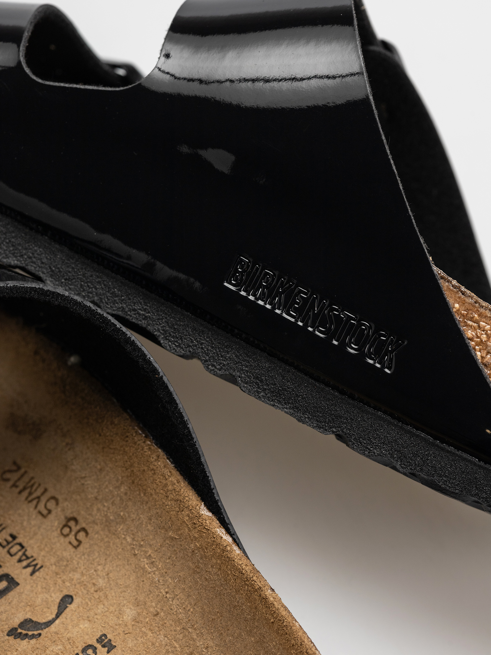 Plážovky Birkenstock Arizona Narrow Wmn (patent black)