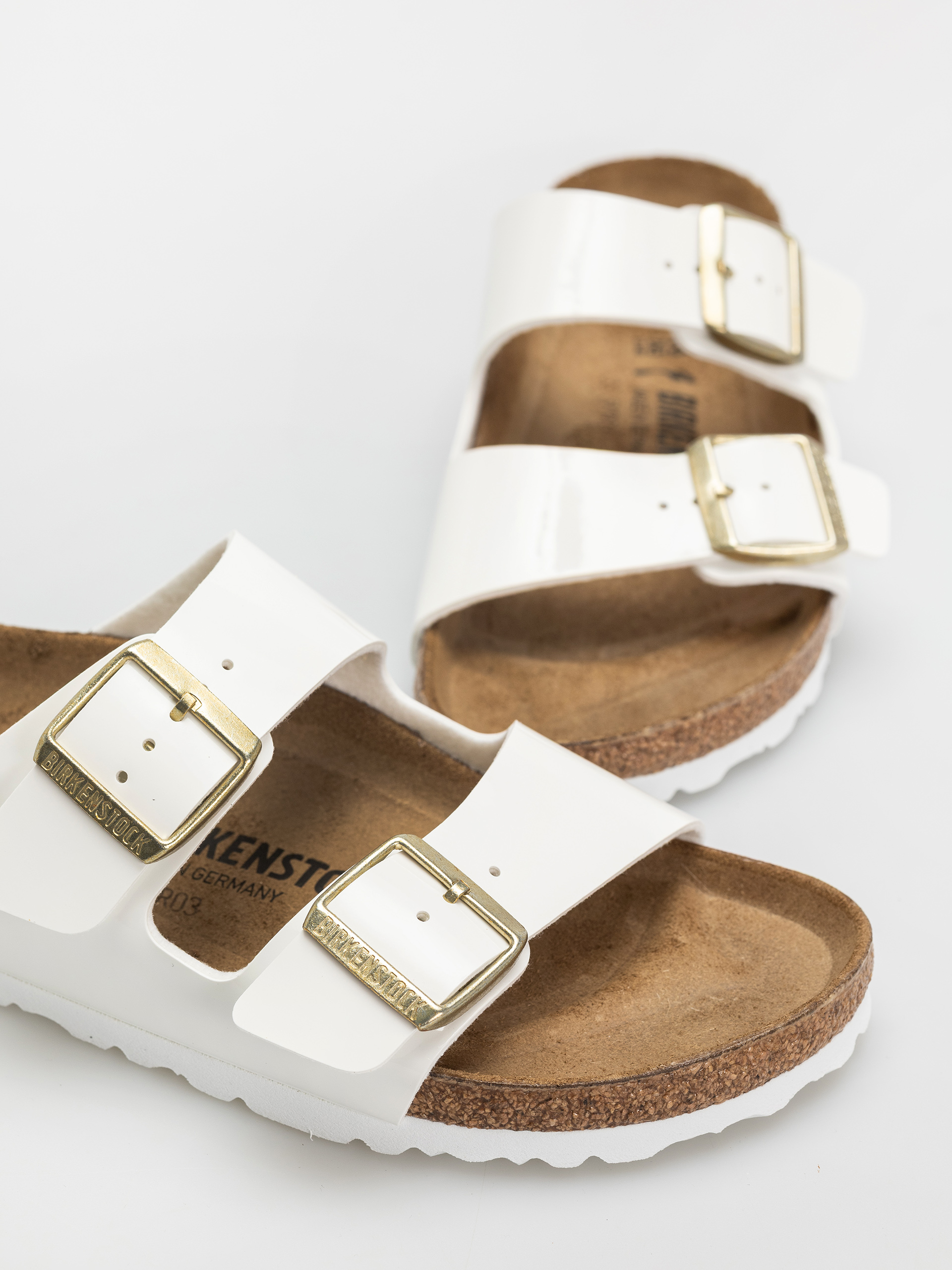 Plážovky Birkenstock Arizona Narrow Wmn (patent white)
