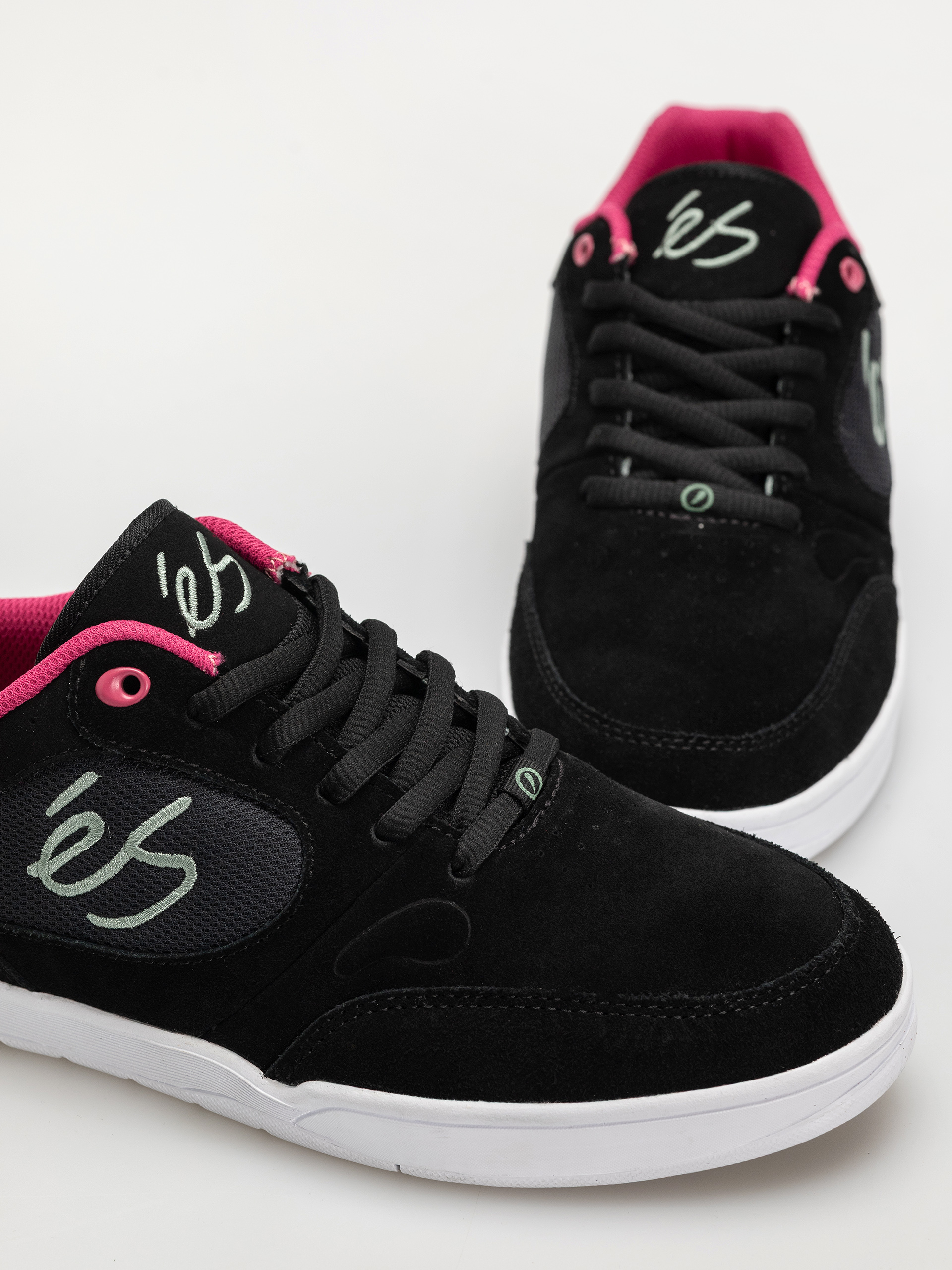 Boty eS Swift 1.5 (black/white/pink)