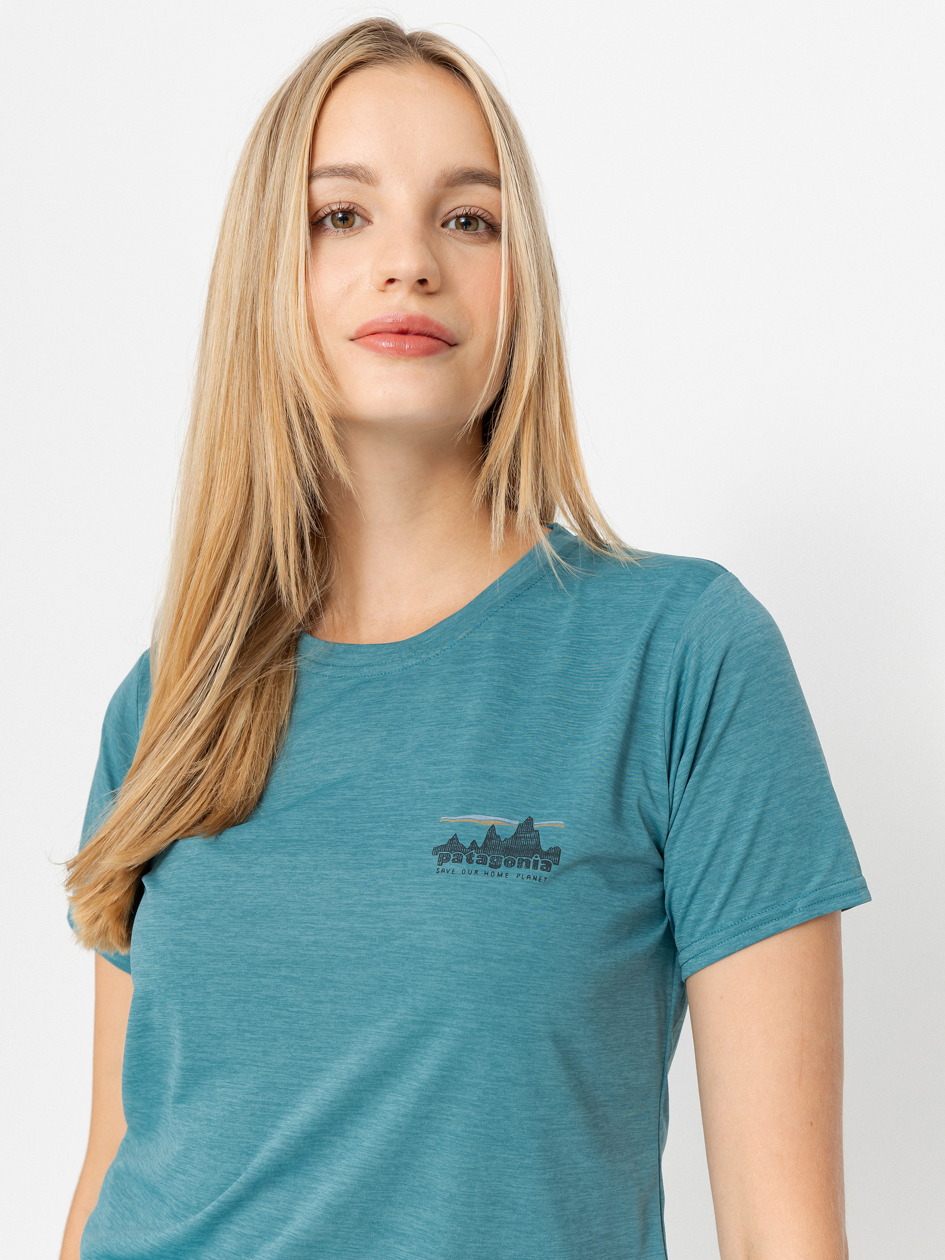 Tričko Patagonia Cap Cool Daily Graphic Wmn (73 skyline/wetland blue x-dye)