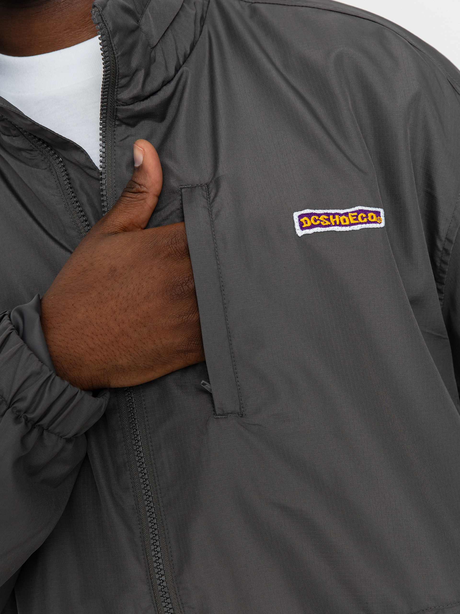 Bunda DC Vantage Mock Hood (magnet)