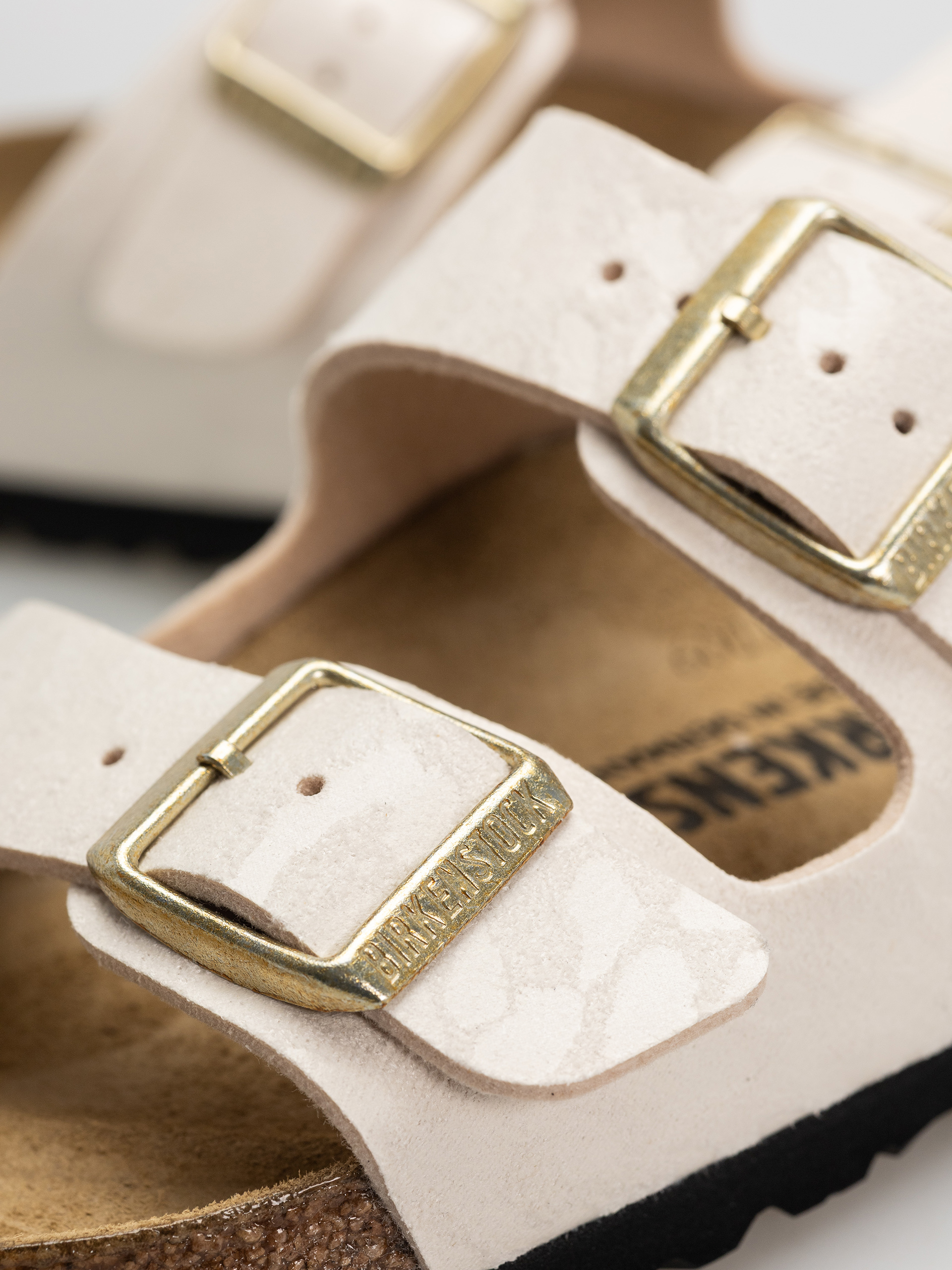 Plážovky Birkenstock Arizona Synthetics Narrow Wmn (leo eggshell)