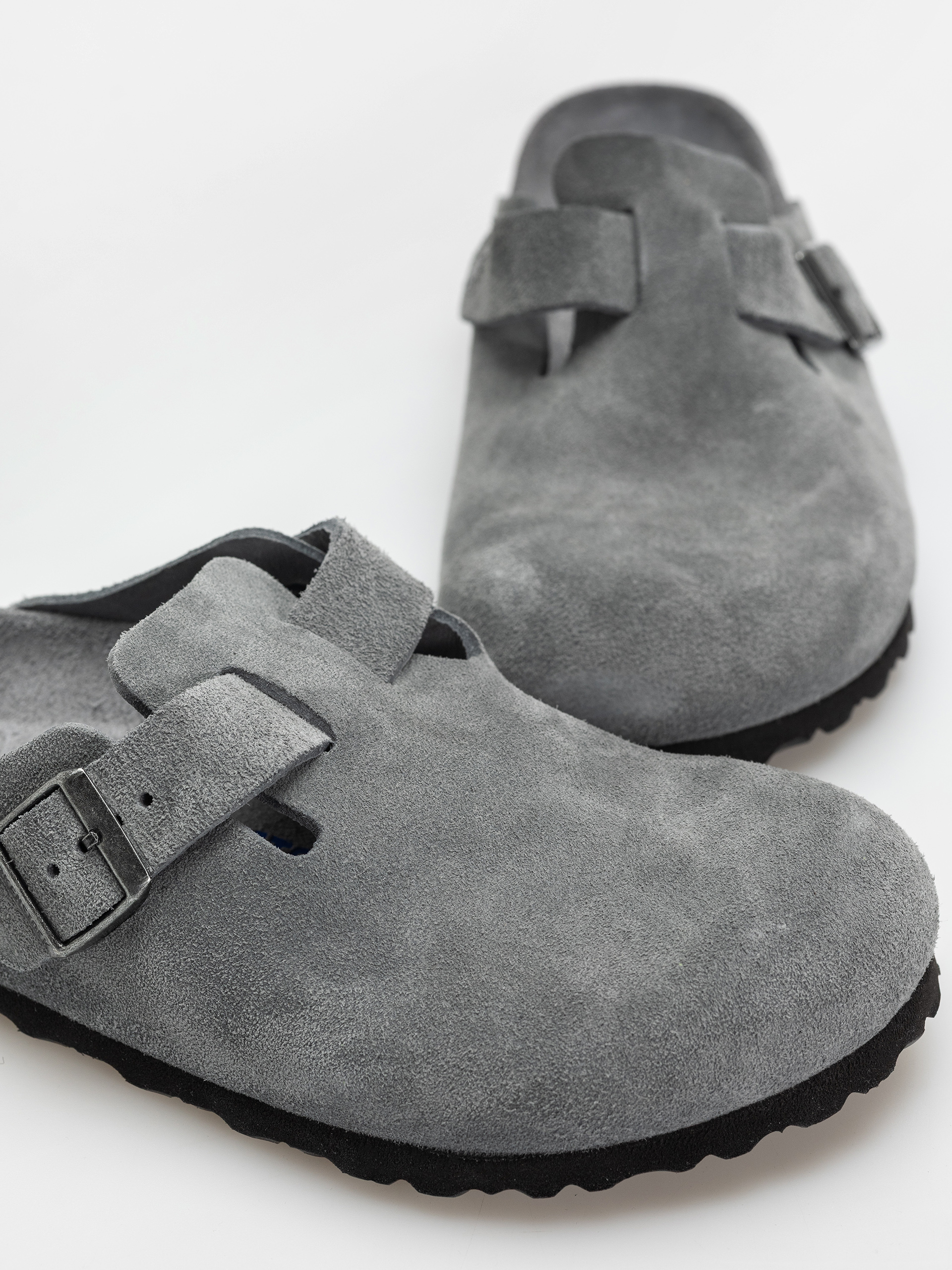 Plážovky Birkenstock Boston SFB Suede Leather Regular (basalt gray)