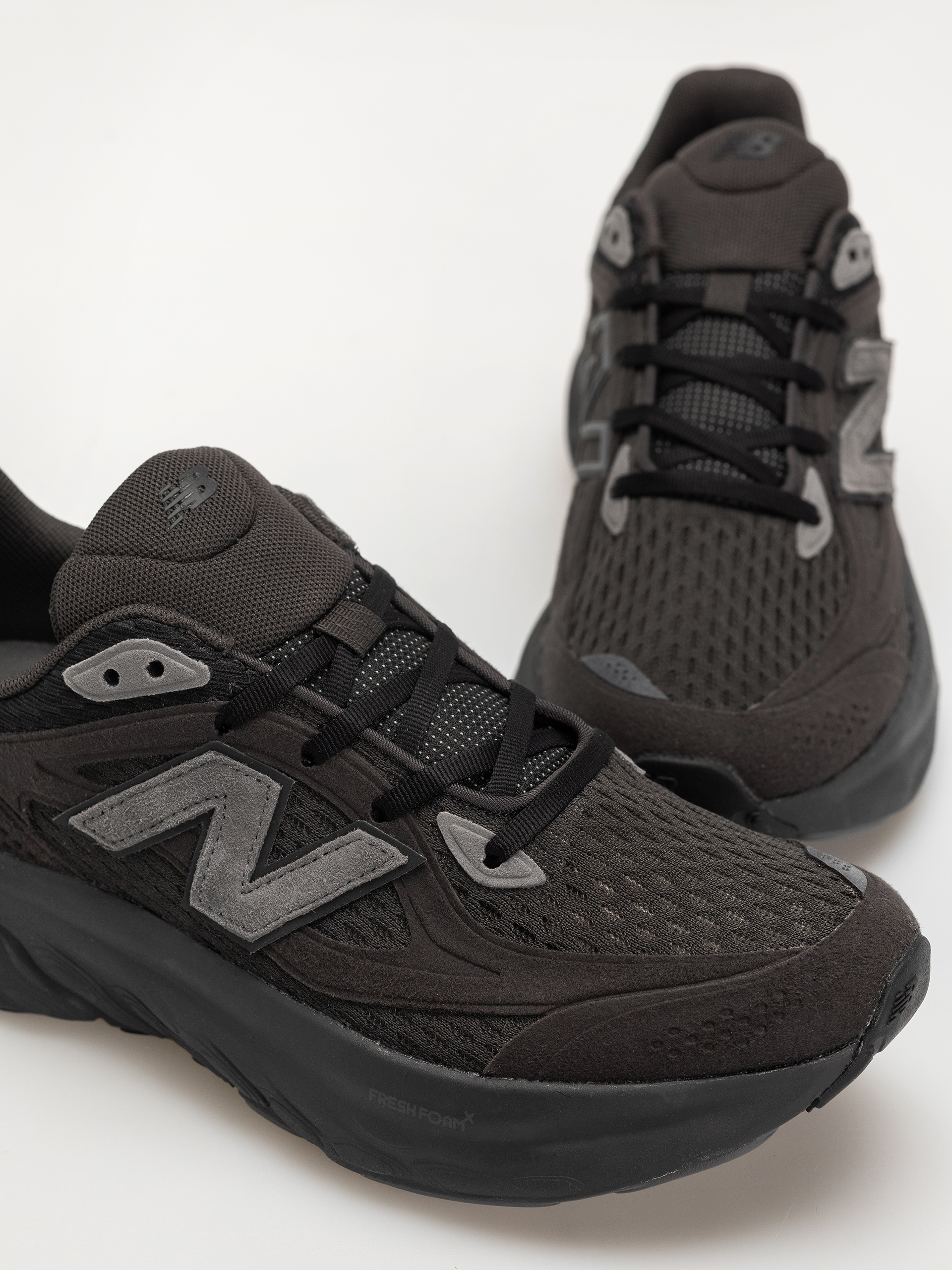 Boty New Balance Trn (black cement)