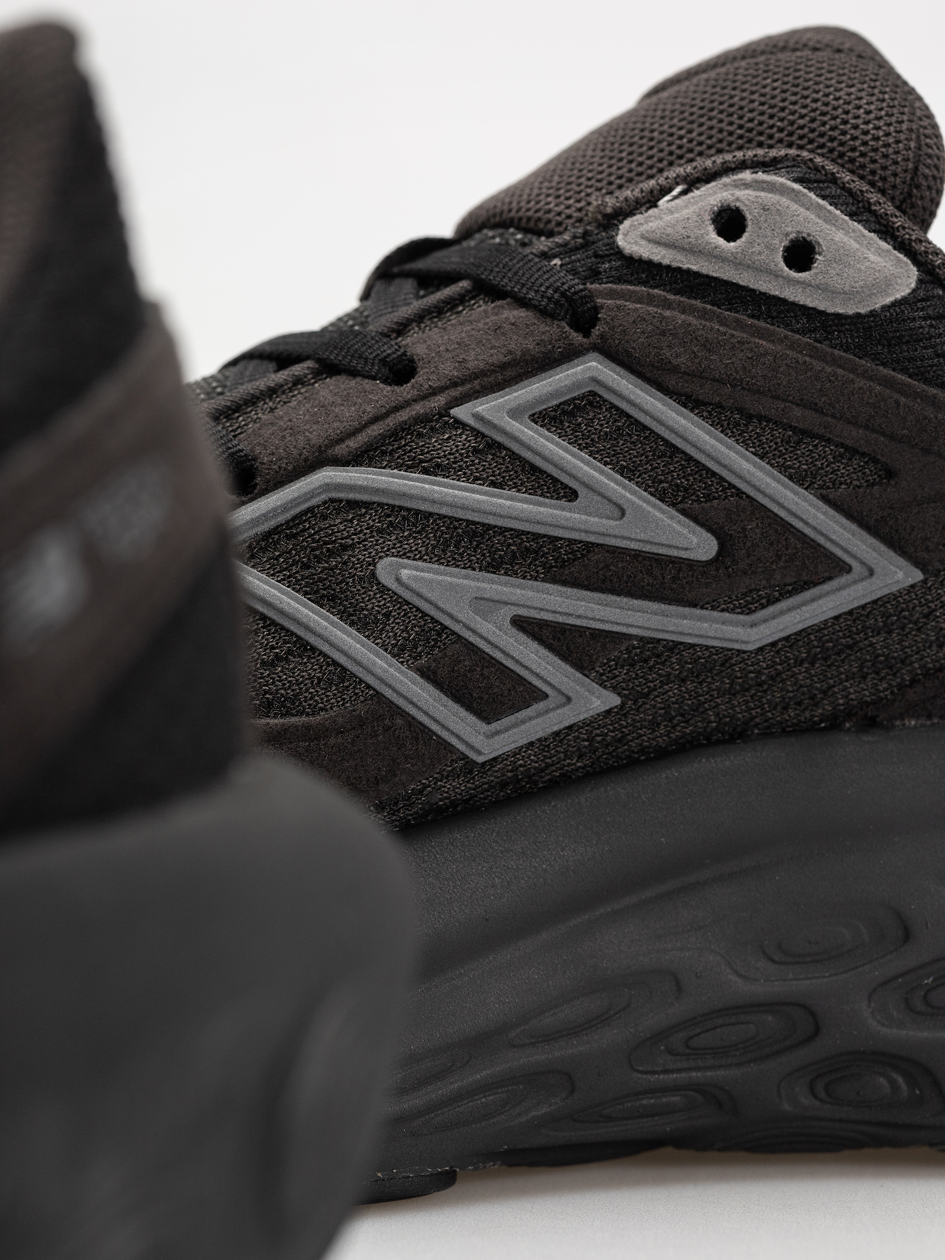 Boty New Balance Trn (black cement)