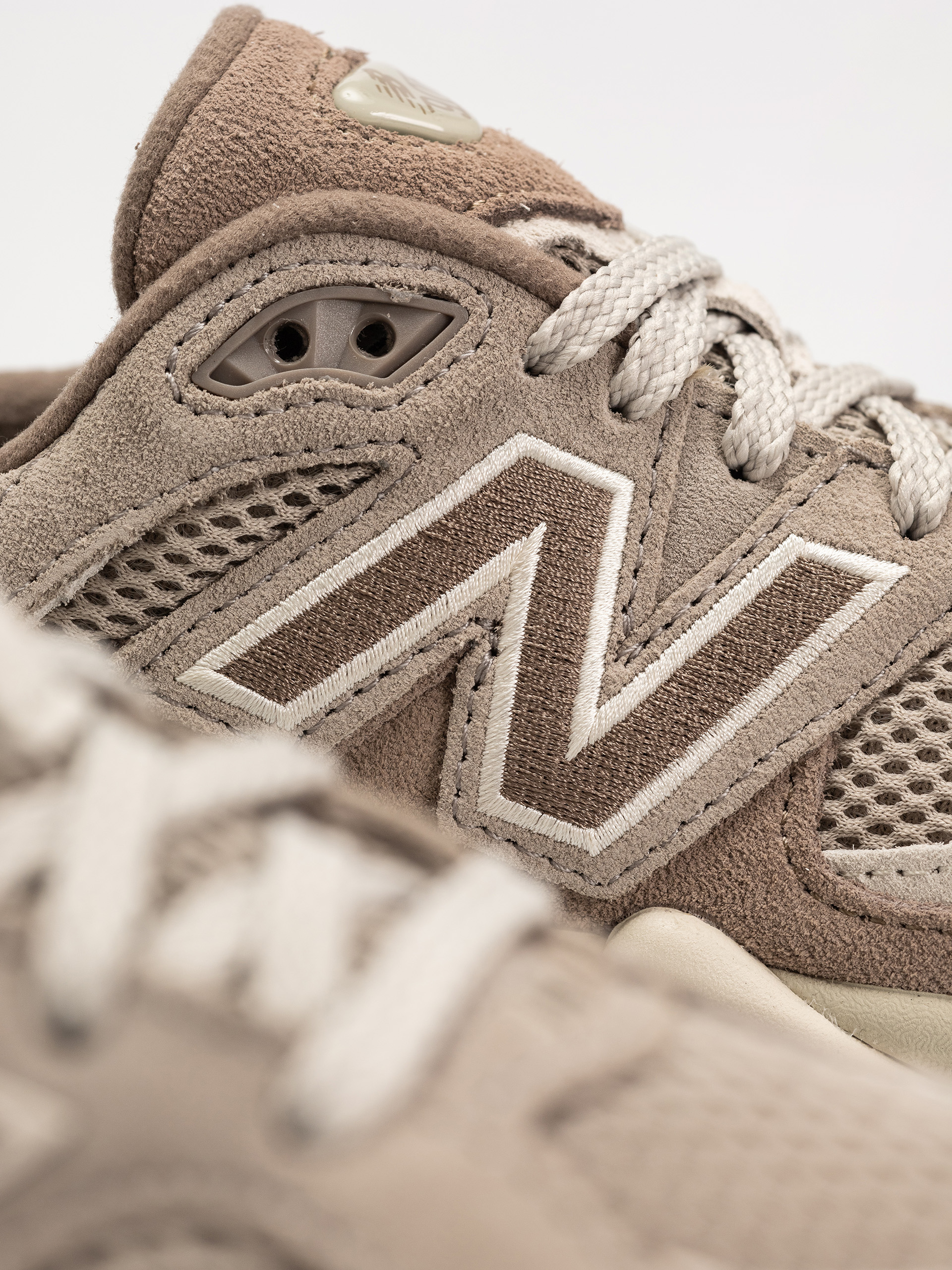 Boty New Balance 9060 (mushroom)