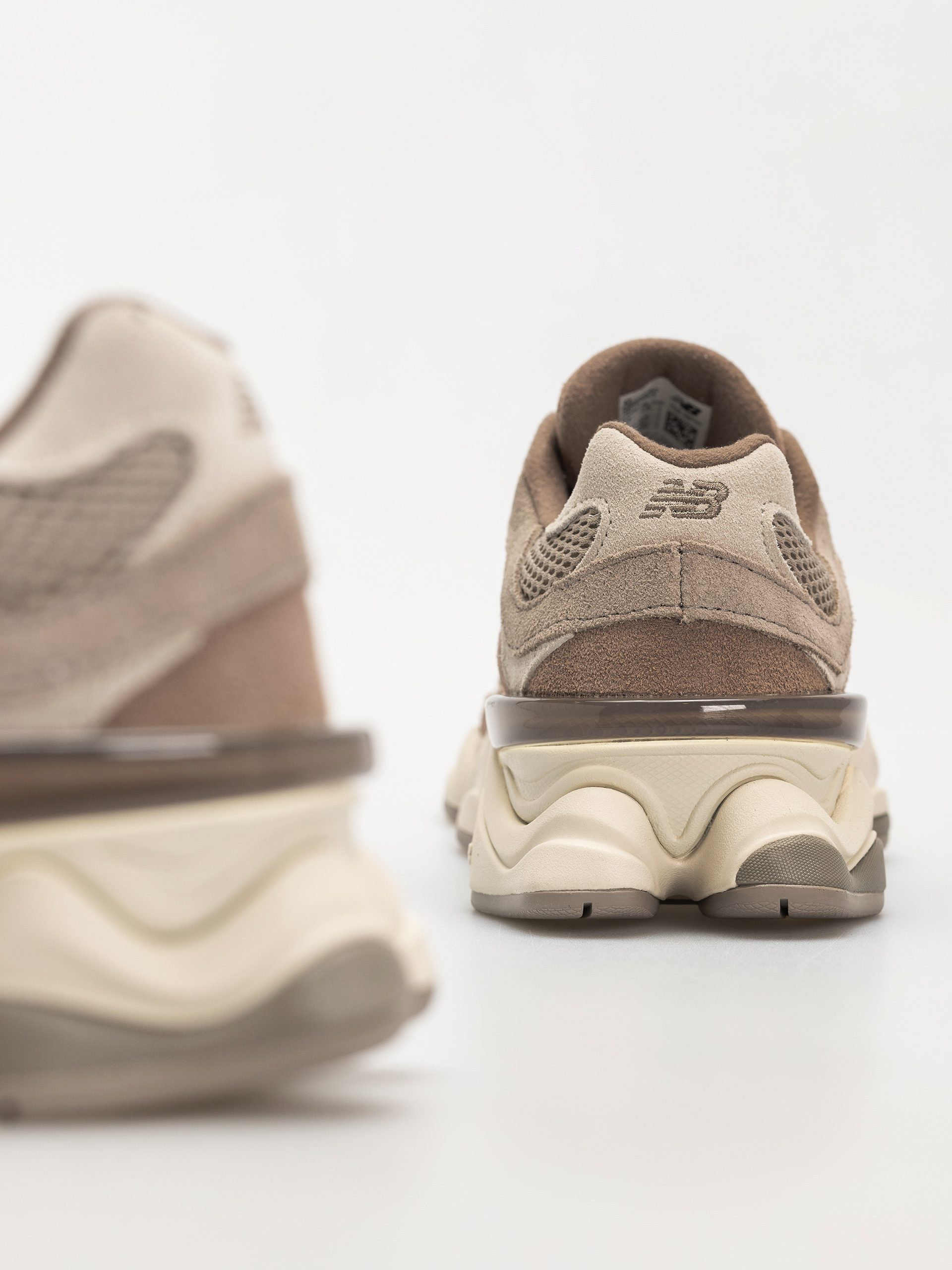 Boty New Balance 9060 (mushroom)