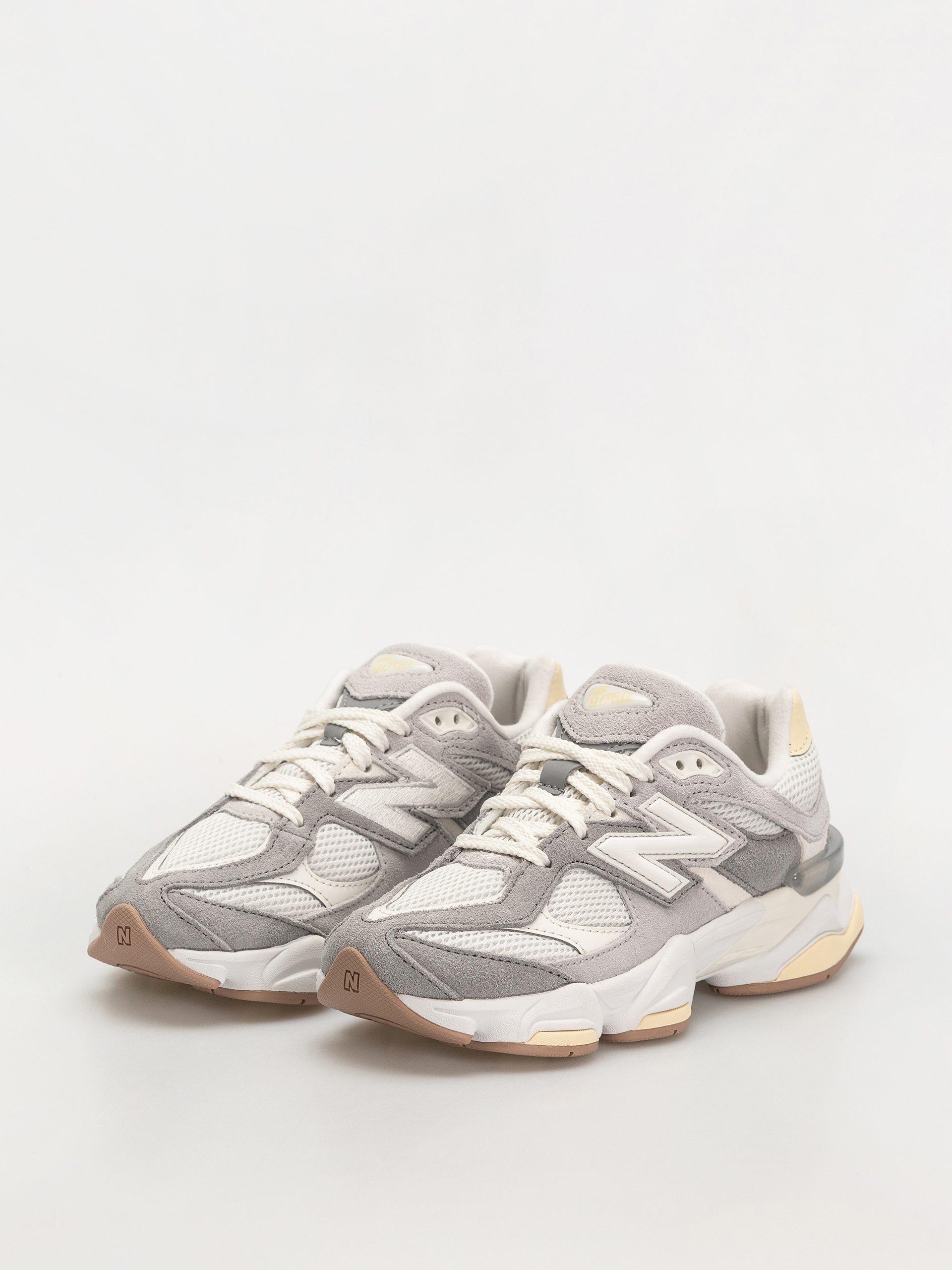 Boty New Balance 9060 JR (sea salt)