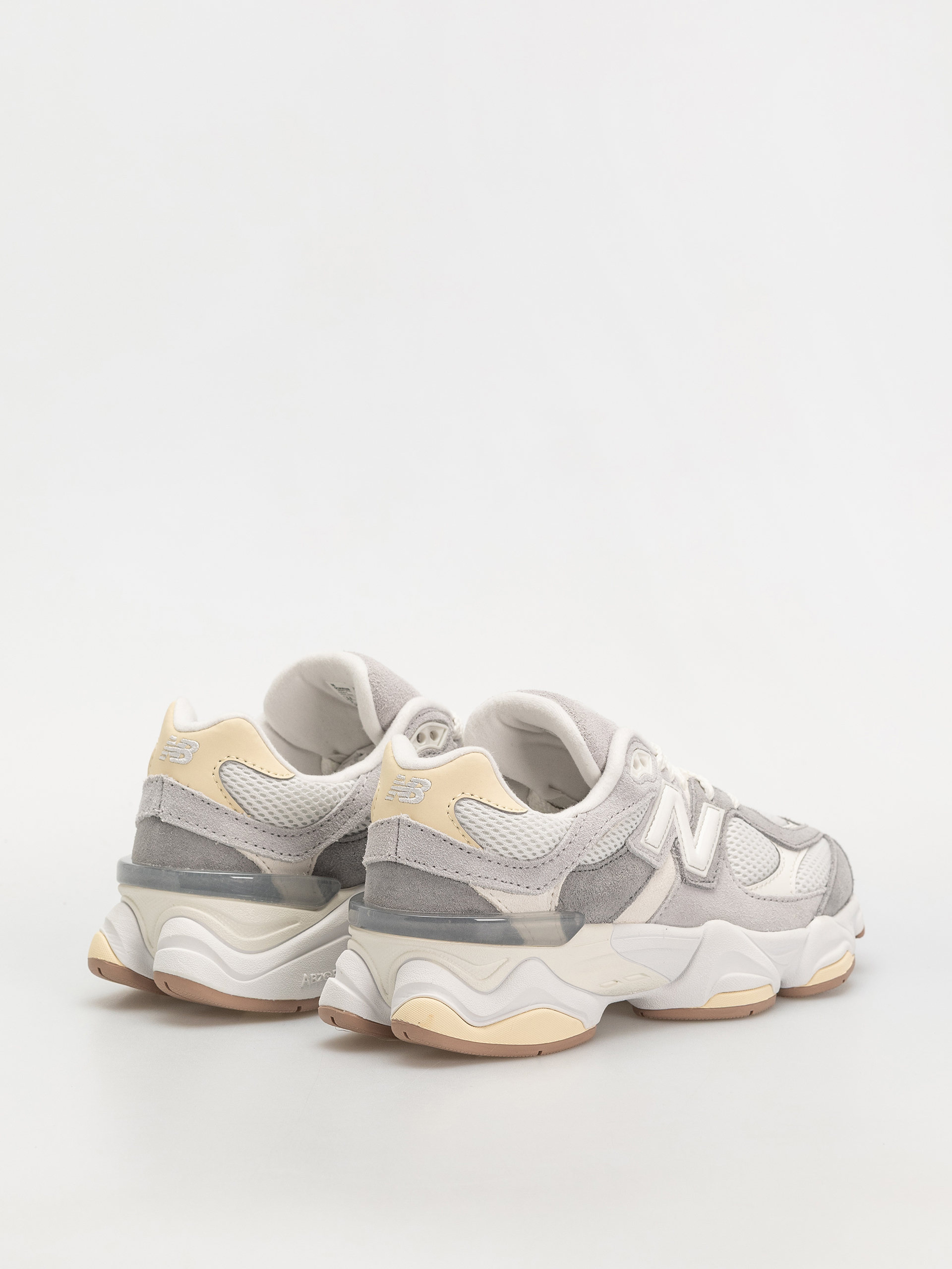 Boty New Balance 9060 JR (sea salt)
