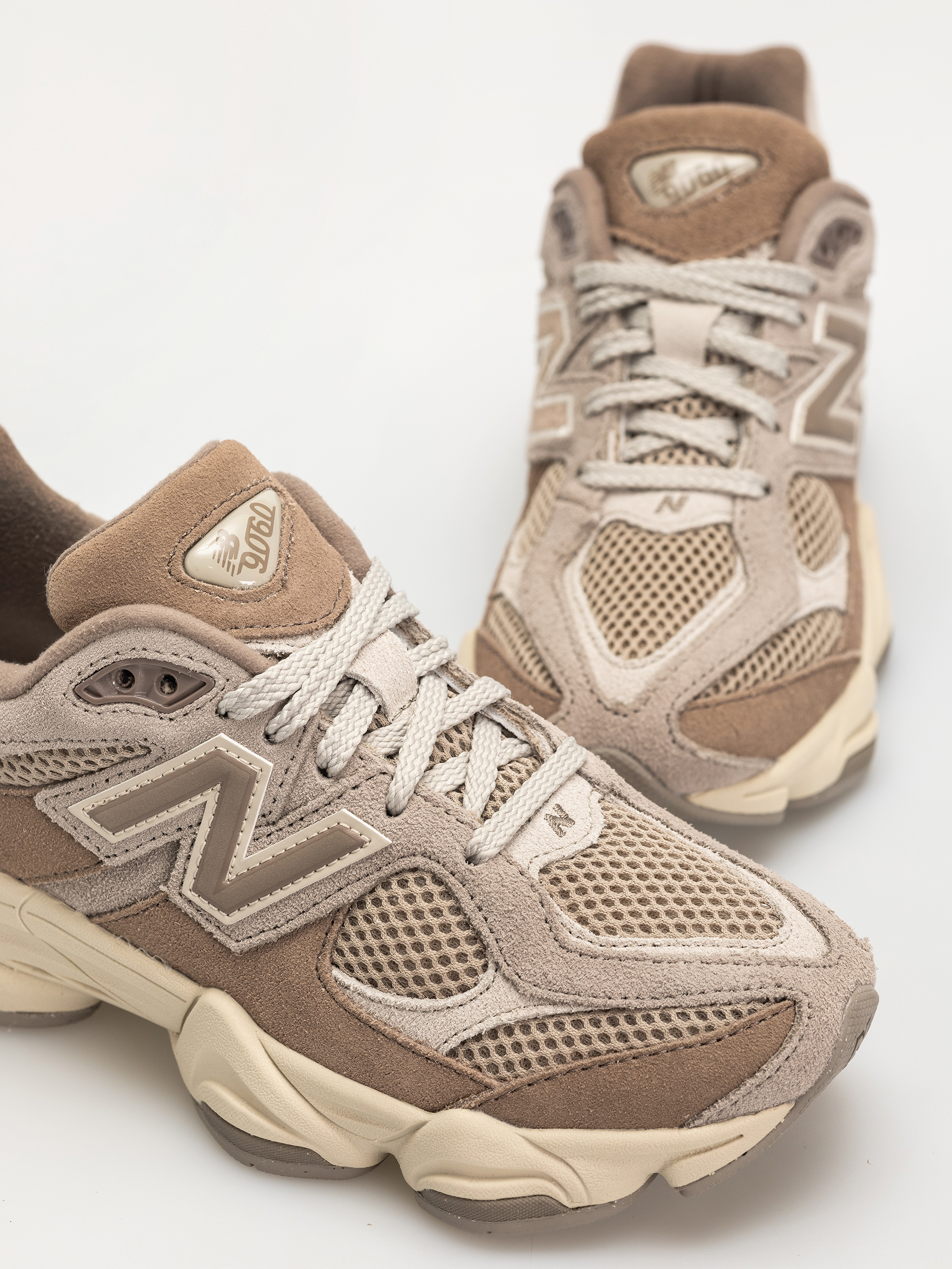 Boty New Balance 9060 JR (mushroom)
