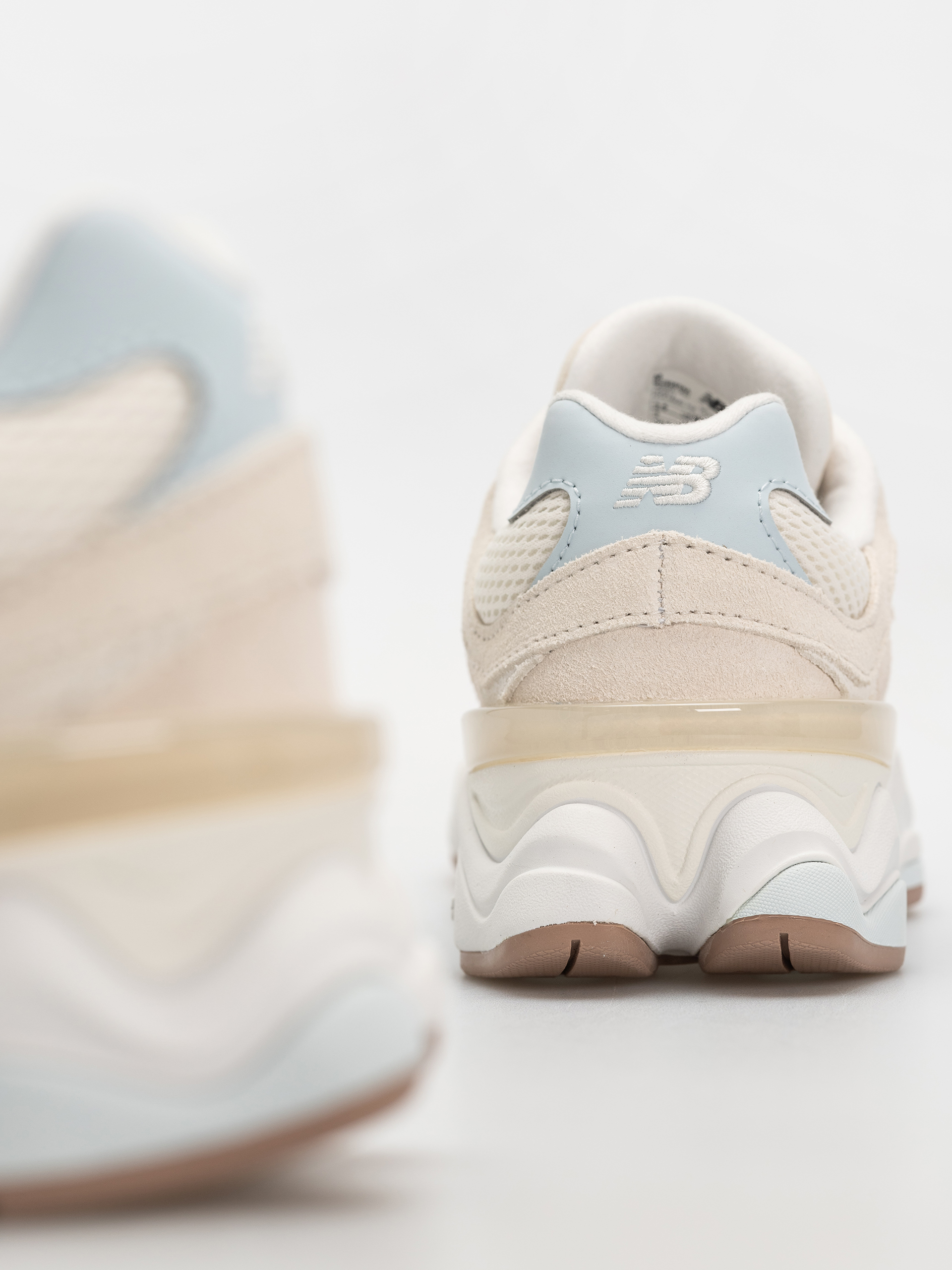 Boty New Balance 9060 JR (sea salt)