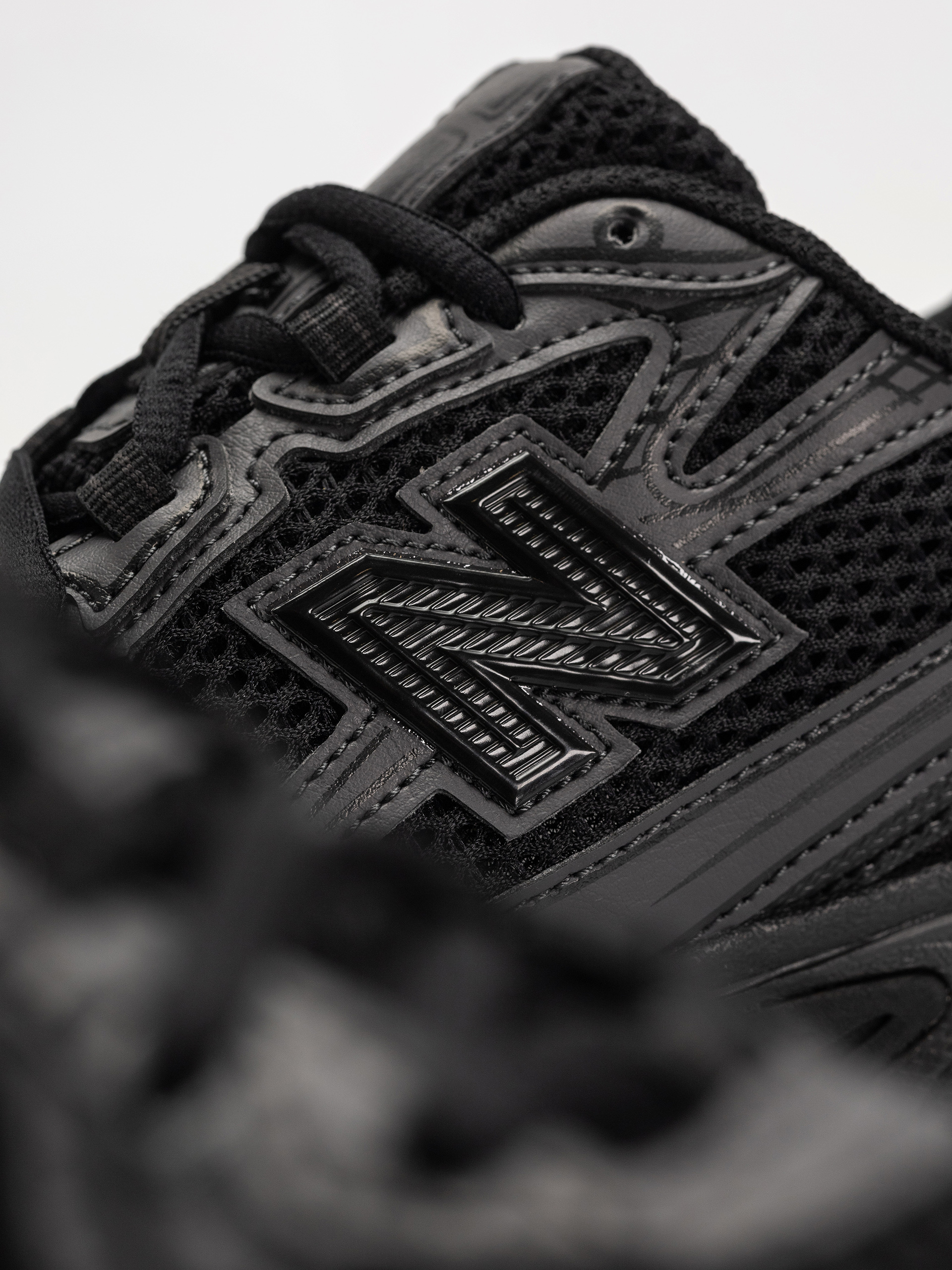 Boty New Balance 740 JR (black cement)