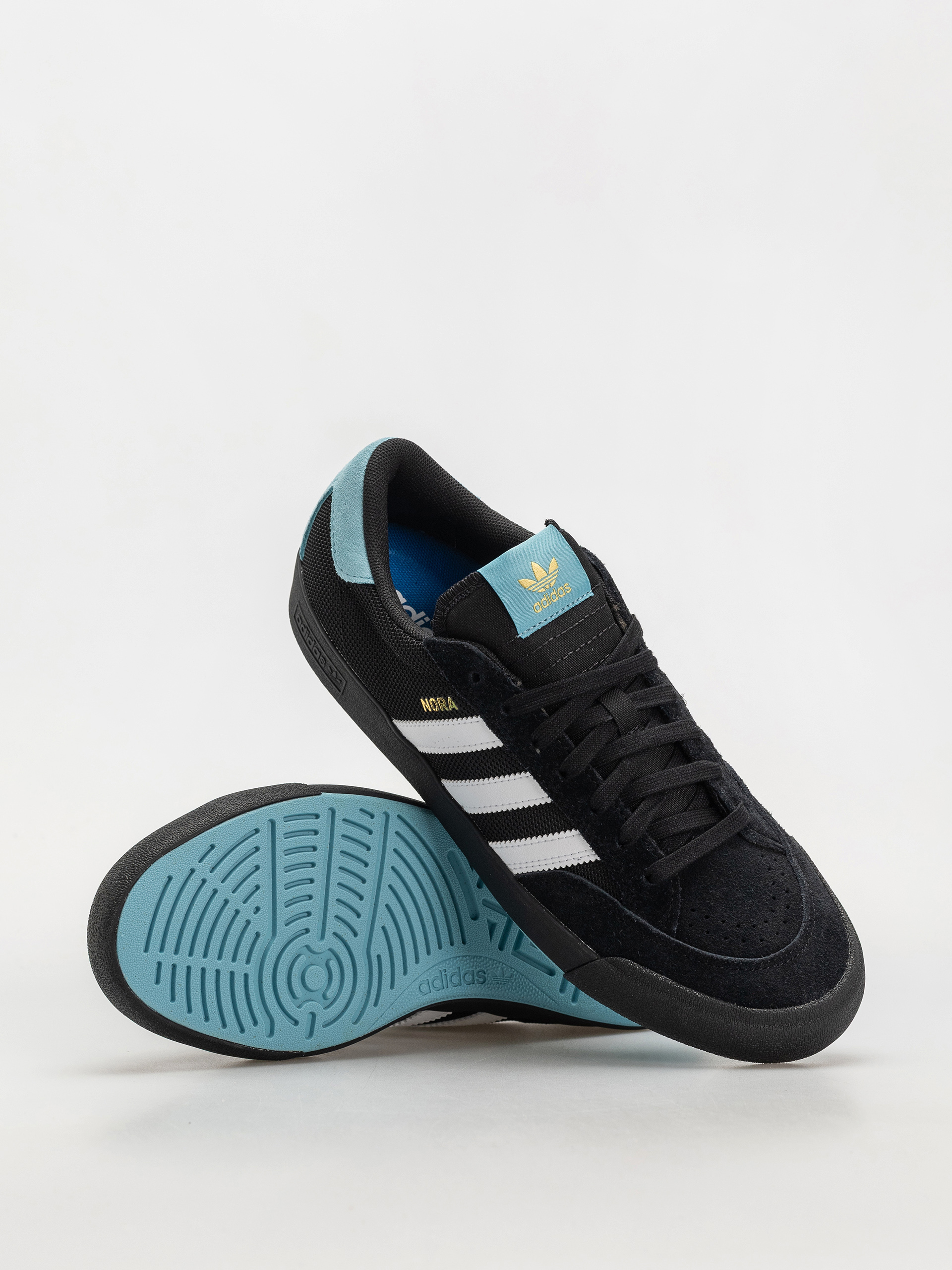 Boty adidas Nora (cblack/ftwwht/goldmt)