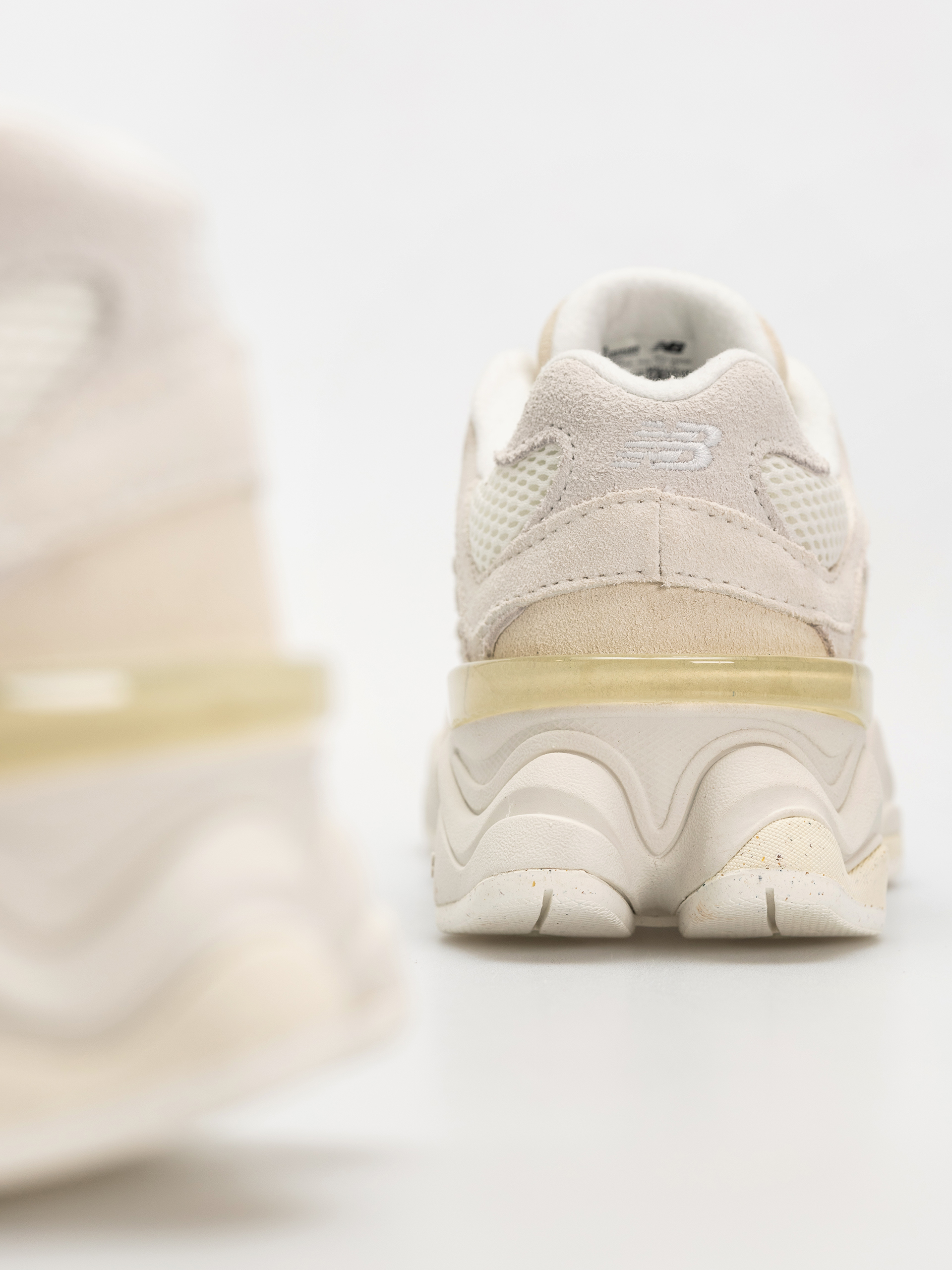 Boty New Balance 9060 JR (angora)