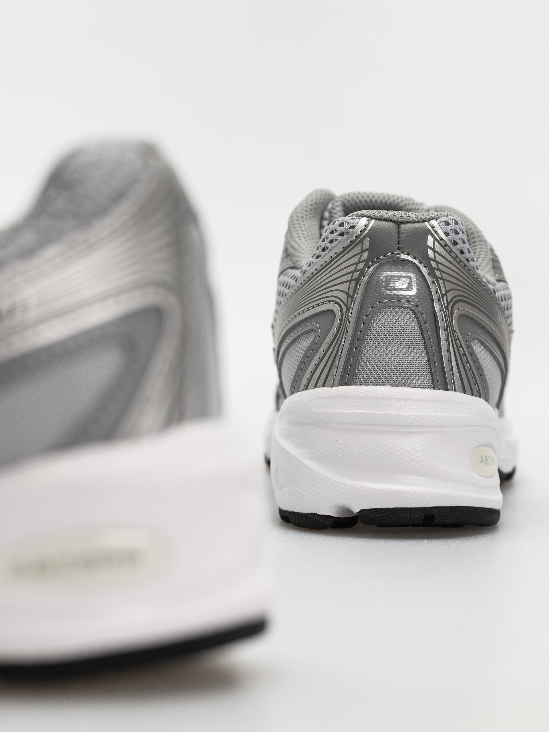 Boty New Balance 740 JR (raincloud)