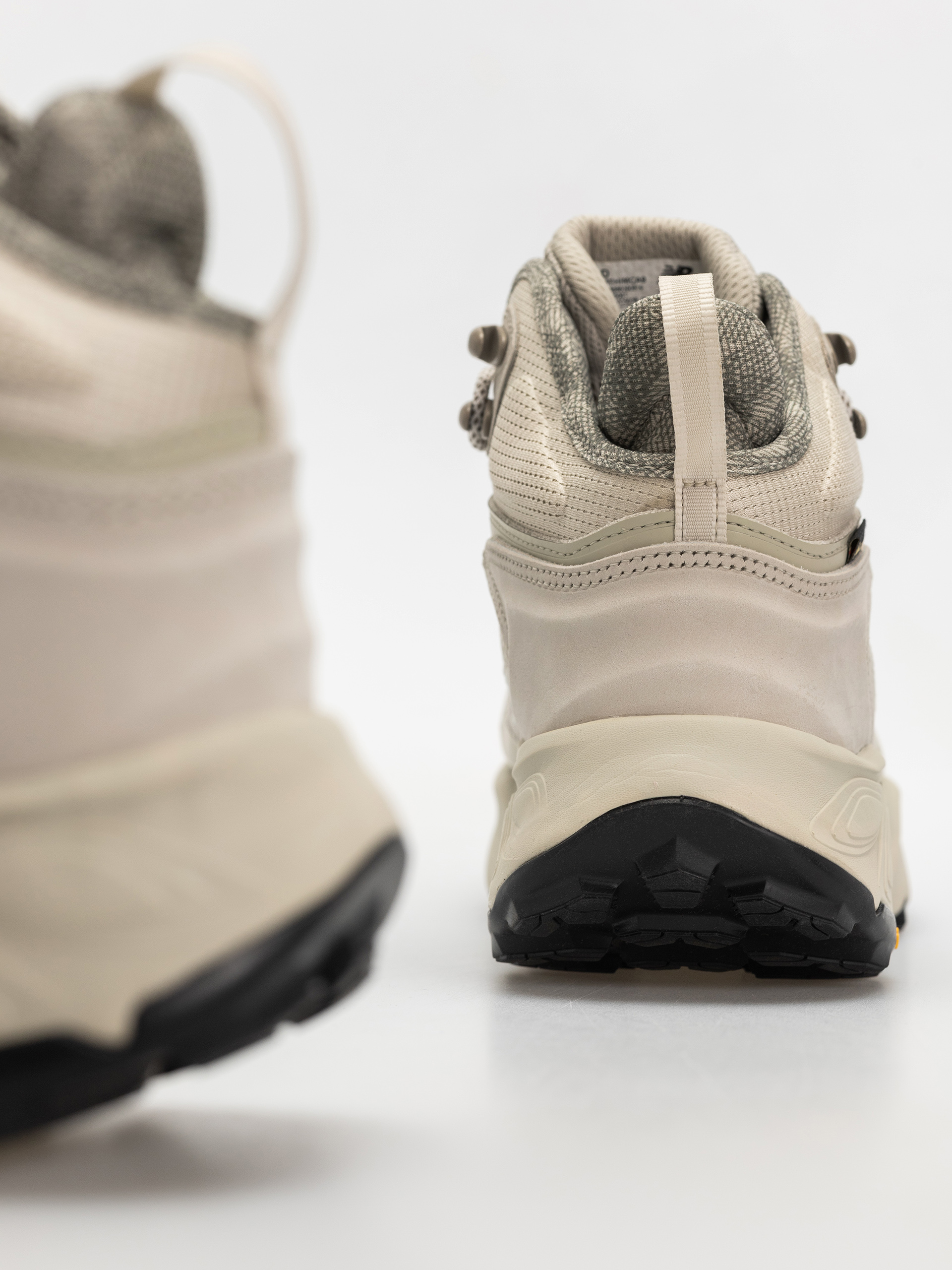 Boty New Balance Fresh Foam X Hierro V9 Hiker Gore-Tex (shipyard)