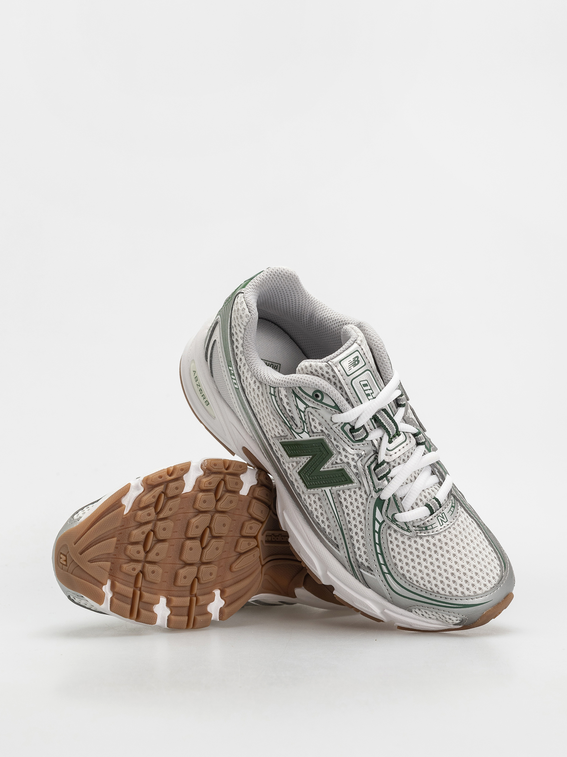 Boty New Balance 740 JR (silver metallic)