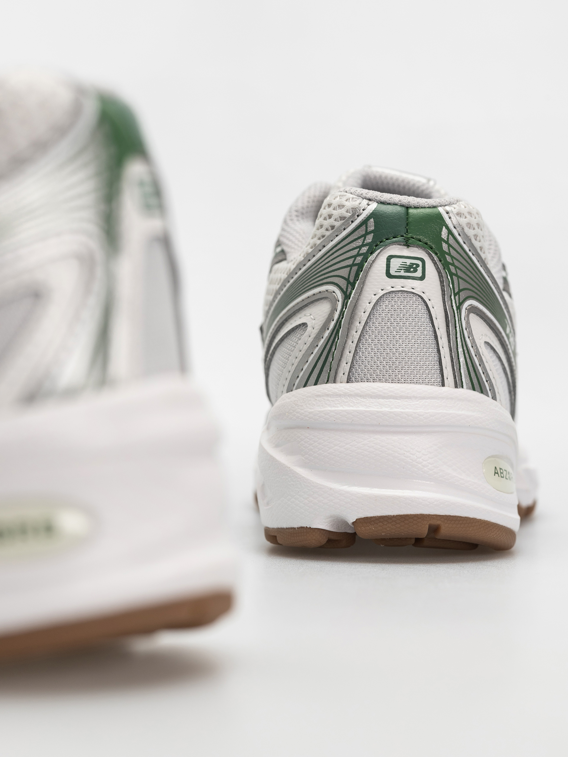 Boty New Balance 740 JR (silver metallic)