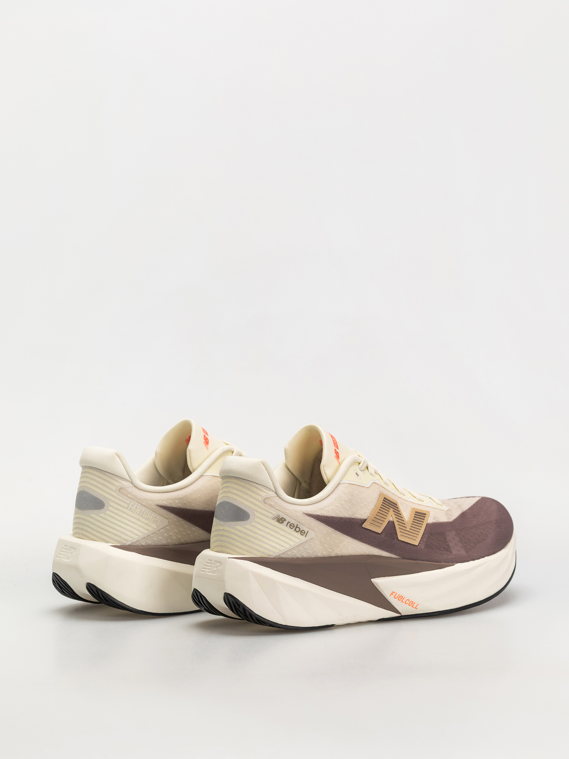 Boty New Balance Fuelcell Rebel V5 (angora)