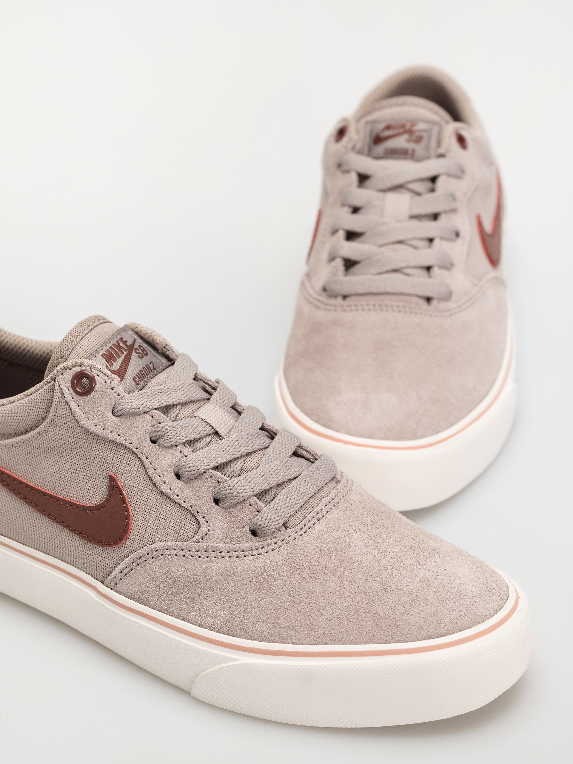Boty Nike SB Chron 2 (malt/red sepia phantom particle pink)