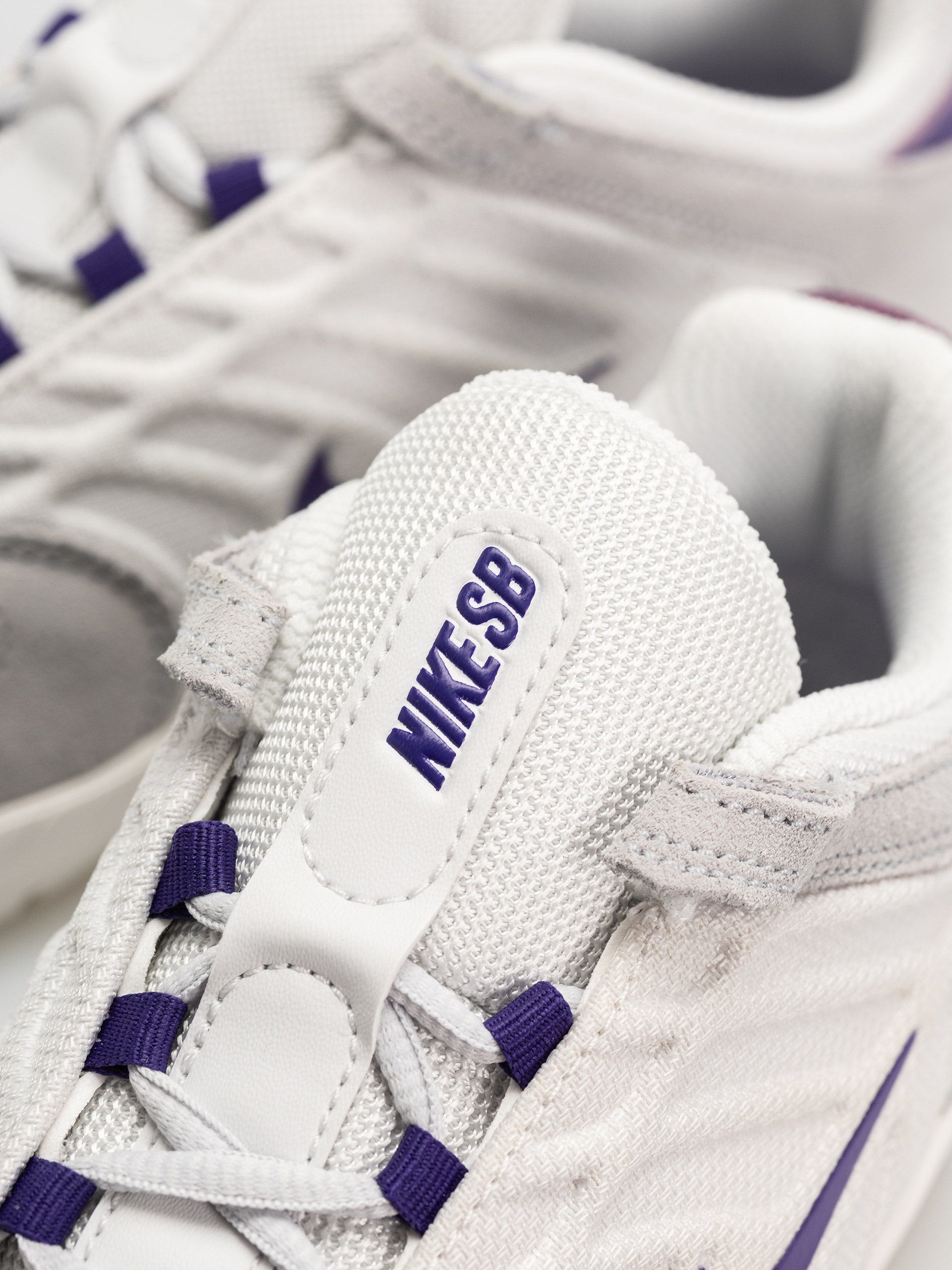 Boty Nike SB Vertebrae (platinum tint/court purple wolf grey)
