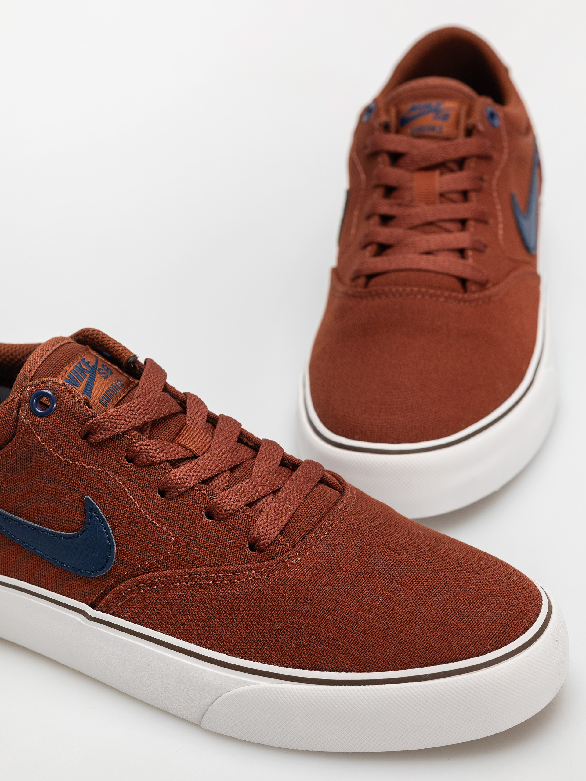 Boty Nike SB Chron 2 Canvas (cinnamon/midnight navy vast grey)