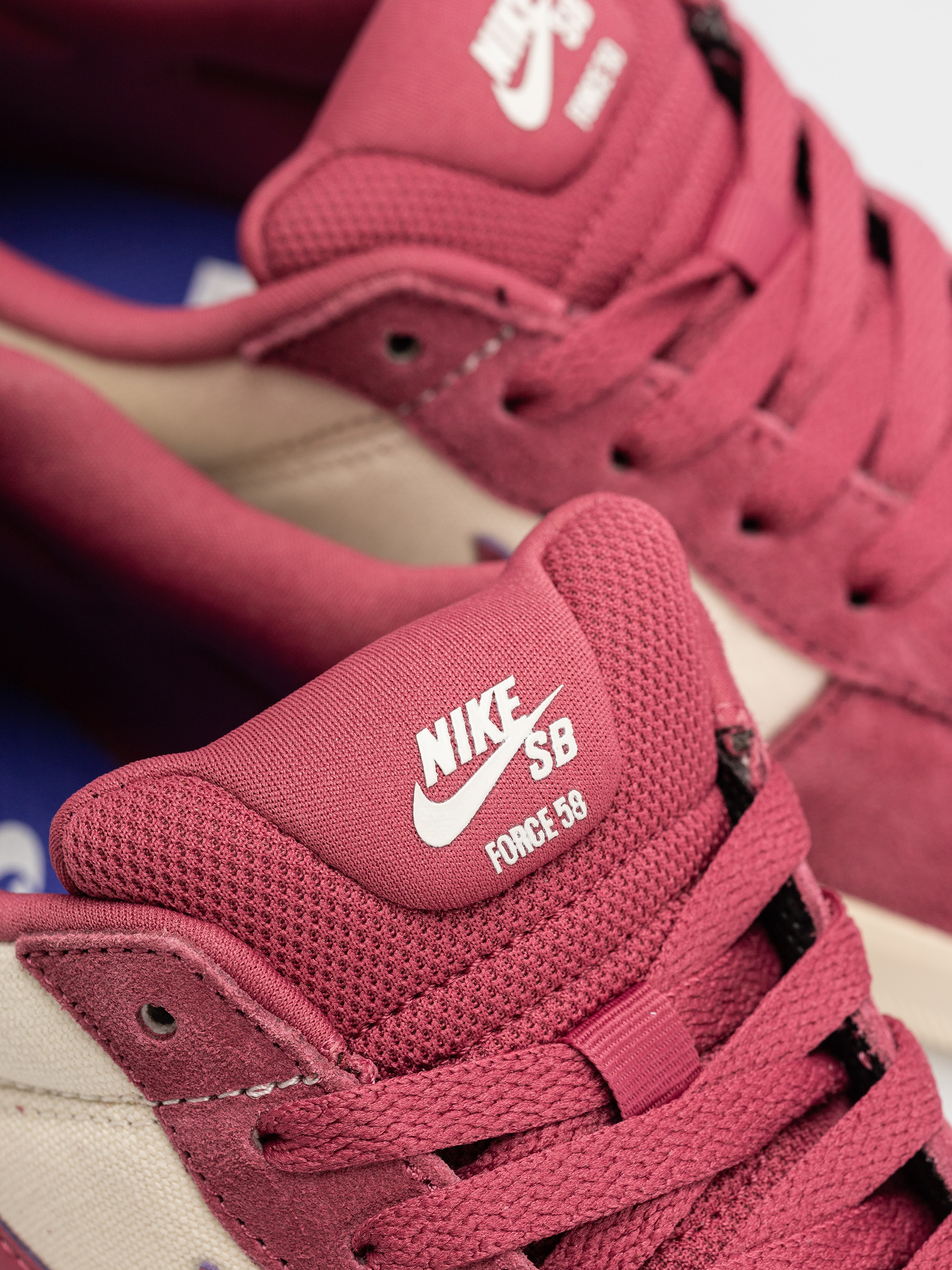 Boty Nike SB Force 58 (pale ivory/sweet beet fauna brown)