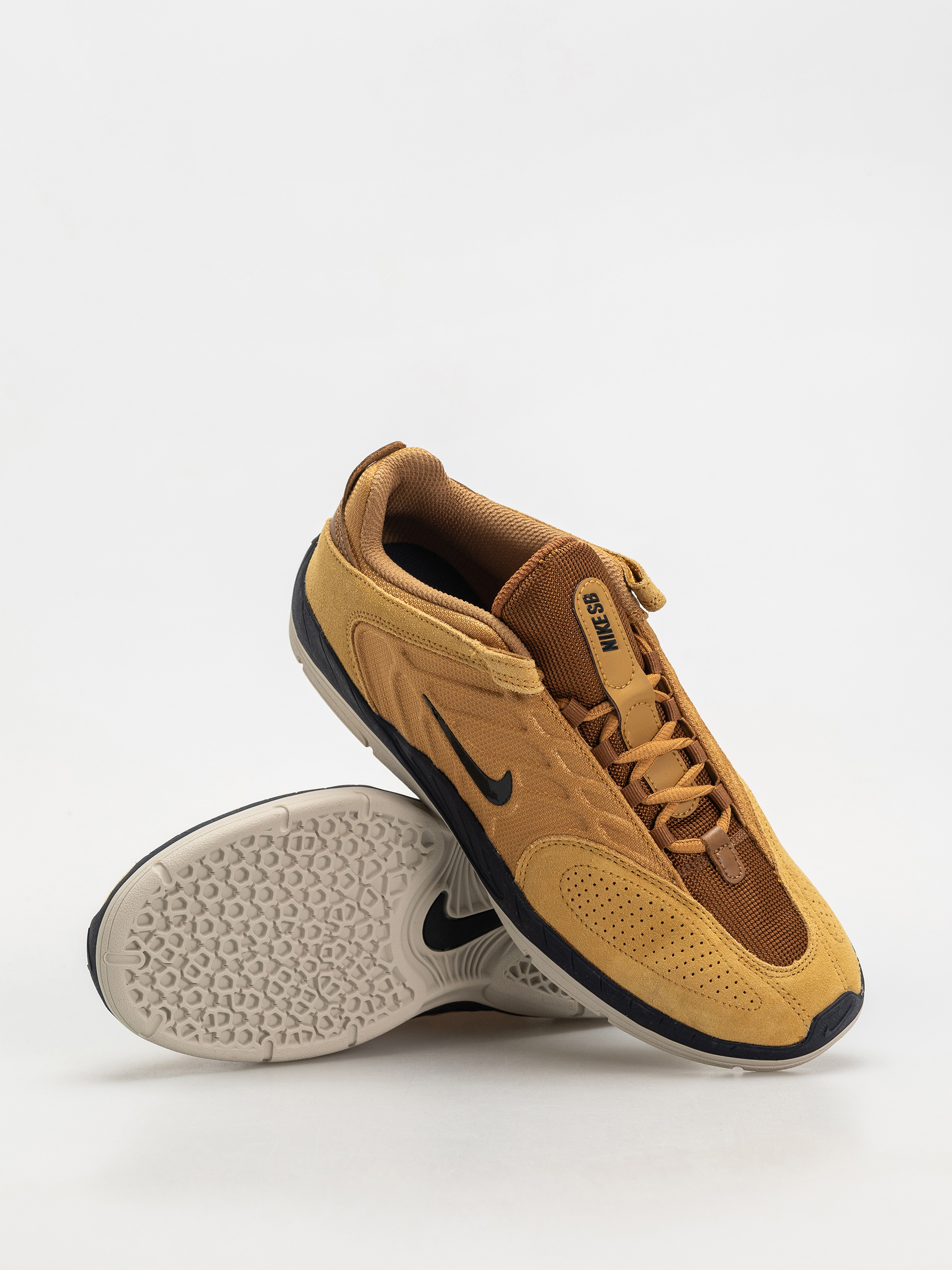 Boty Nike SB Vertebrae (wheat/black lt british tan obsidian)