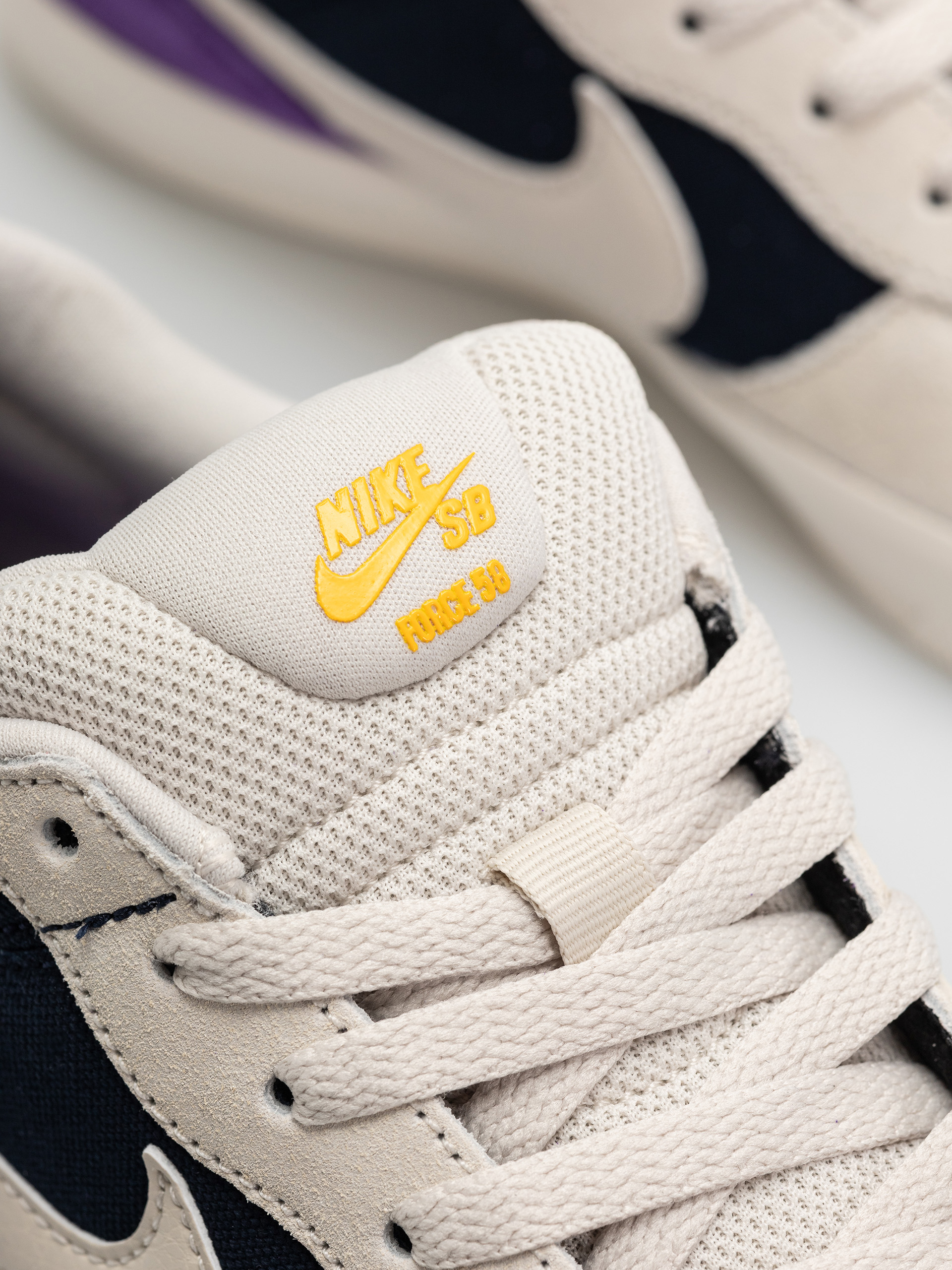 Boty Nike SB Force 58 (obsidian/lt orewood brn wild grape)