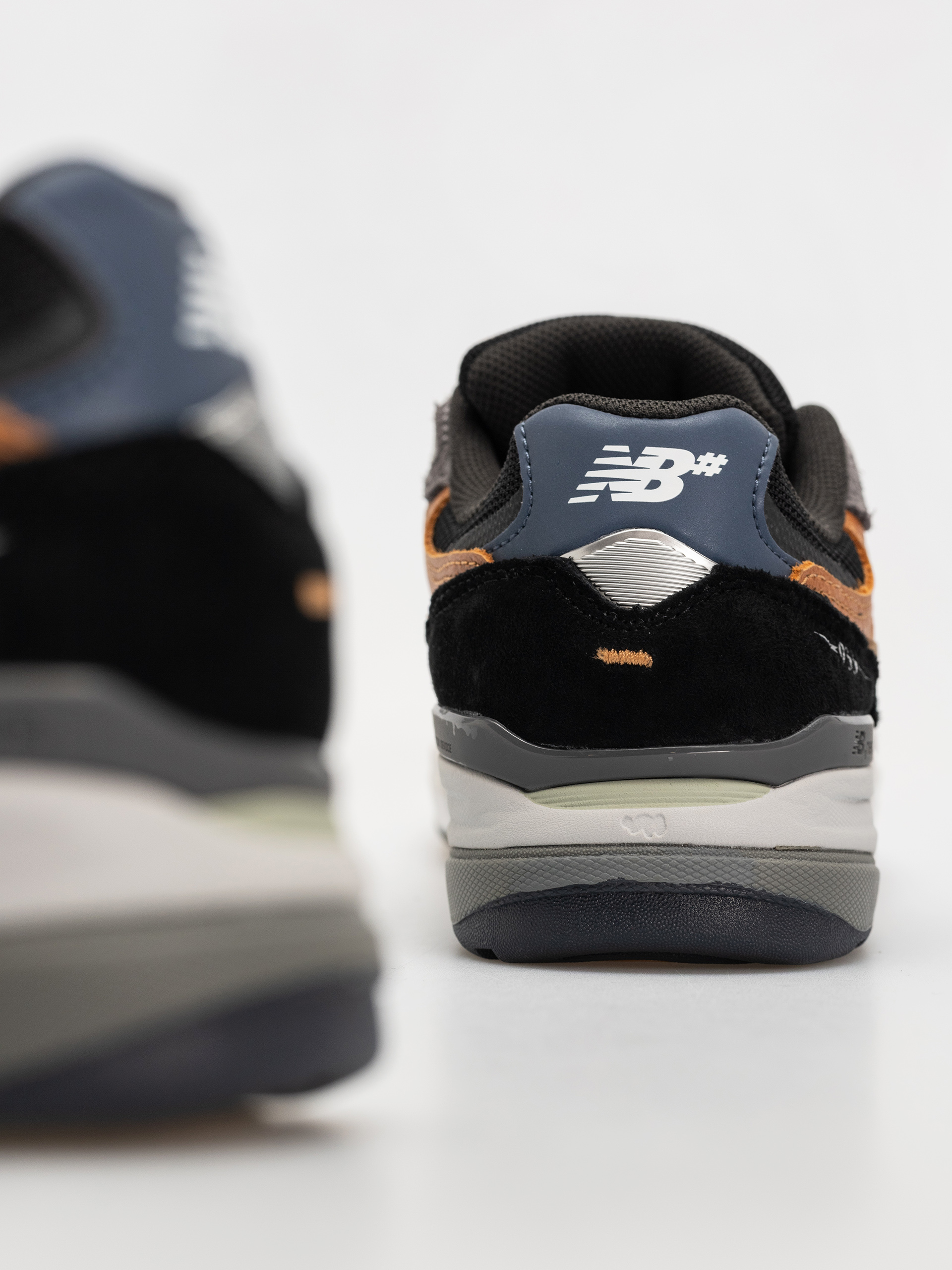 Boty New Balance 933 (grey brown chestnut)