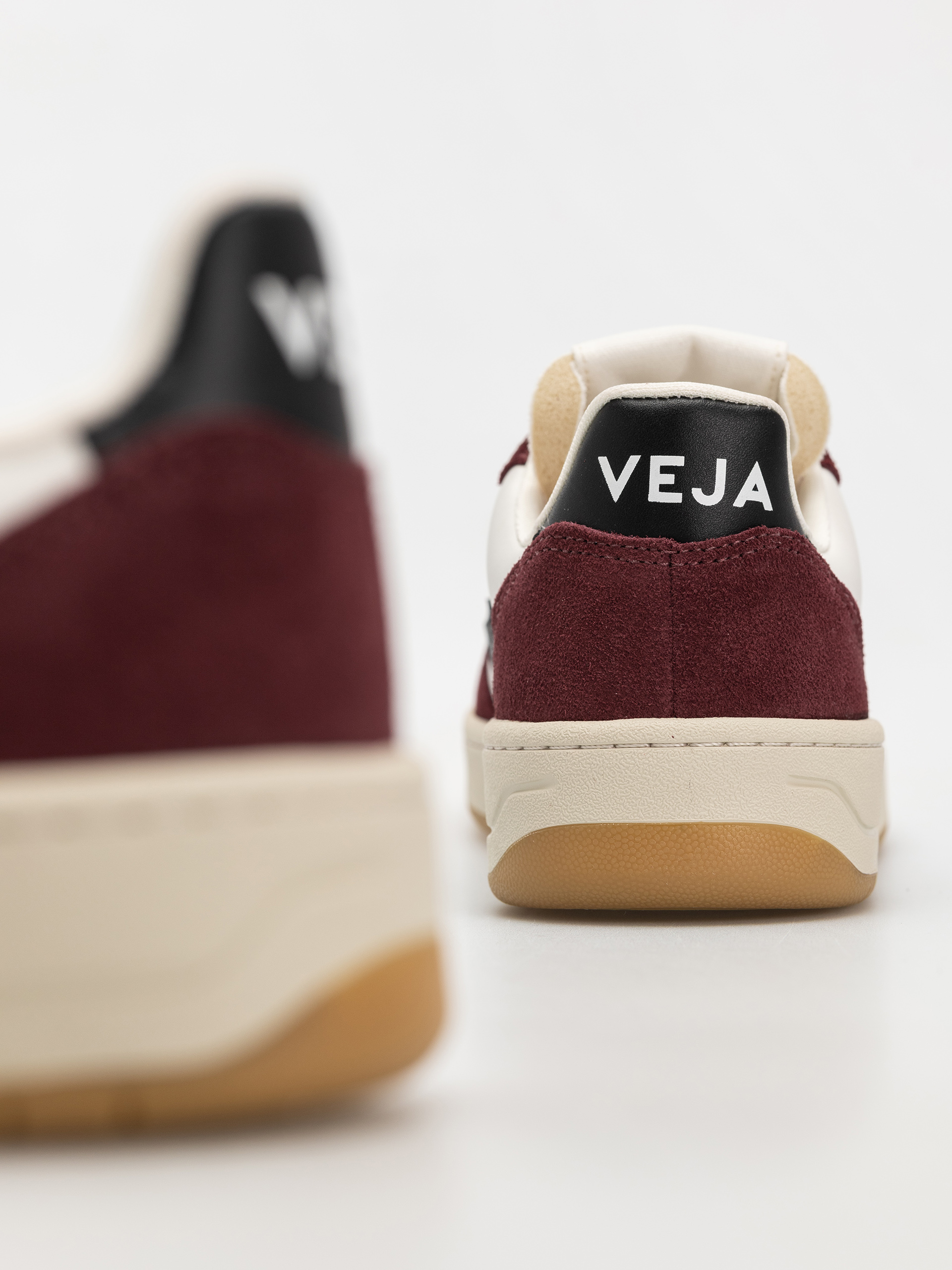 Boty Veja V-10 Wmn (white black amarante)
